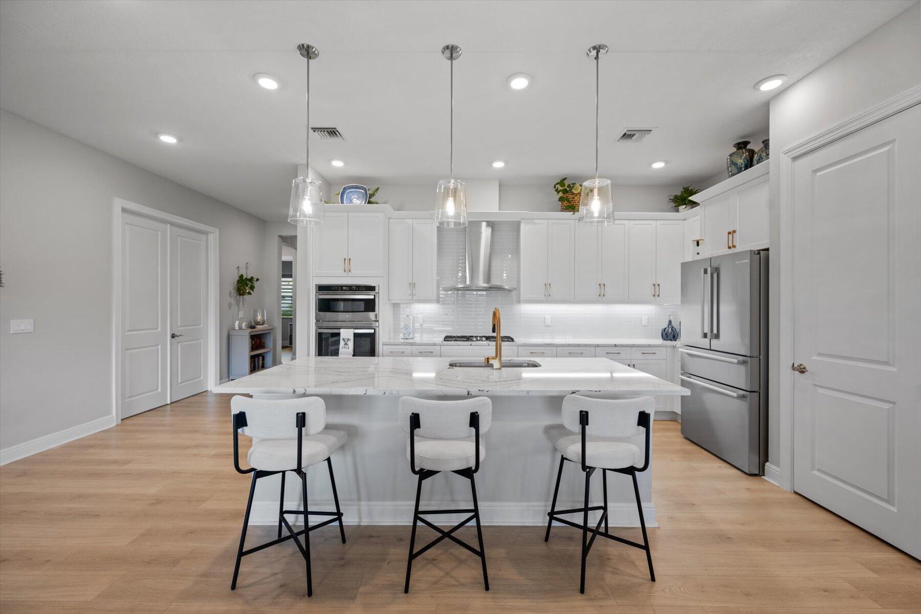 15712 Longboat Key Drive