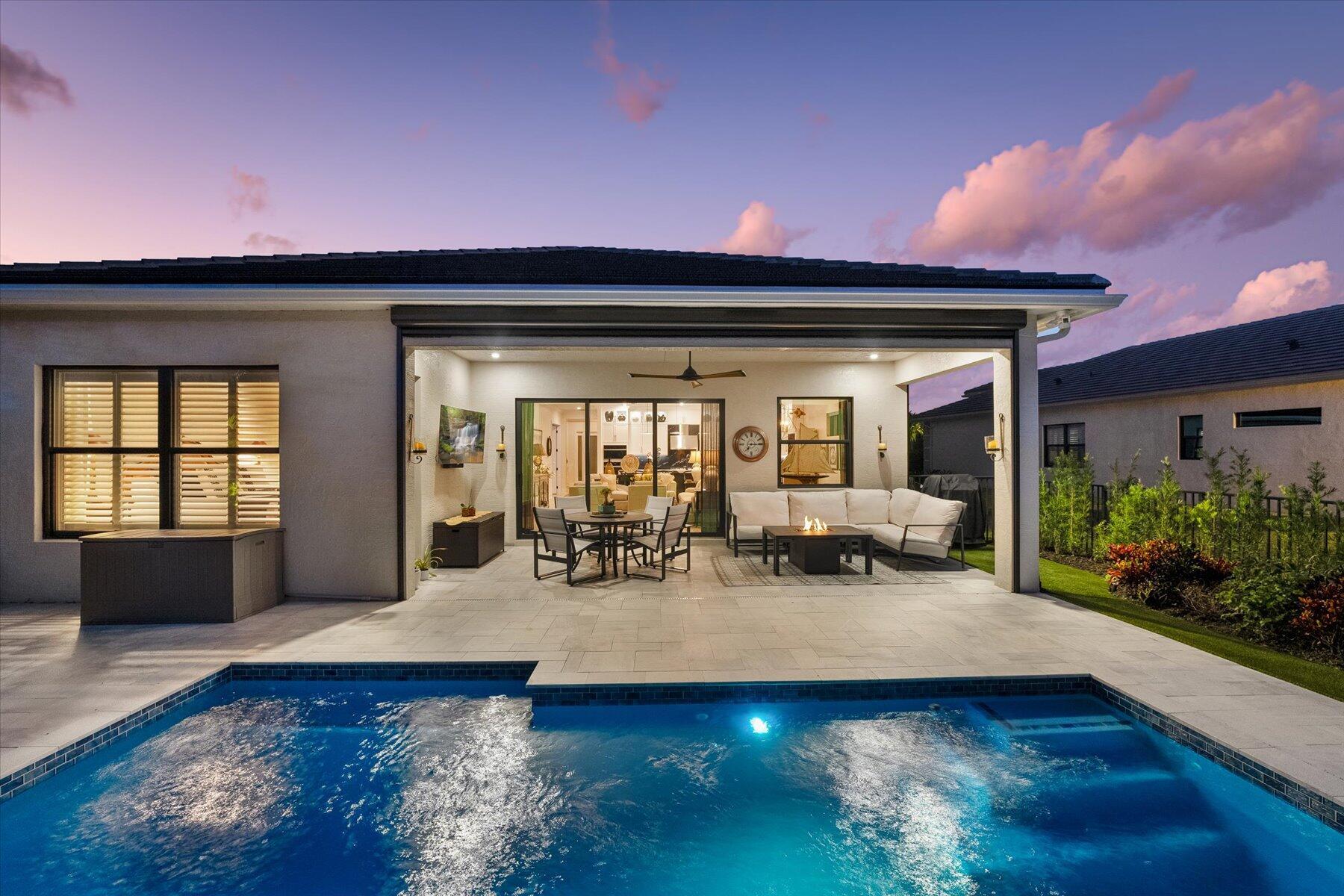 5582 Saint Armands Way