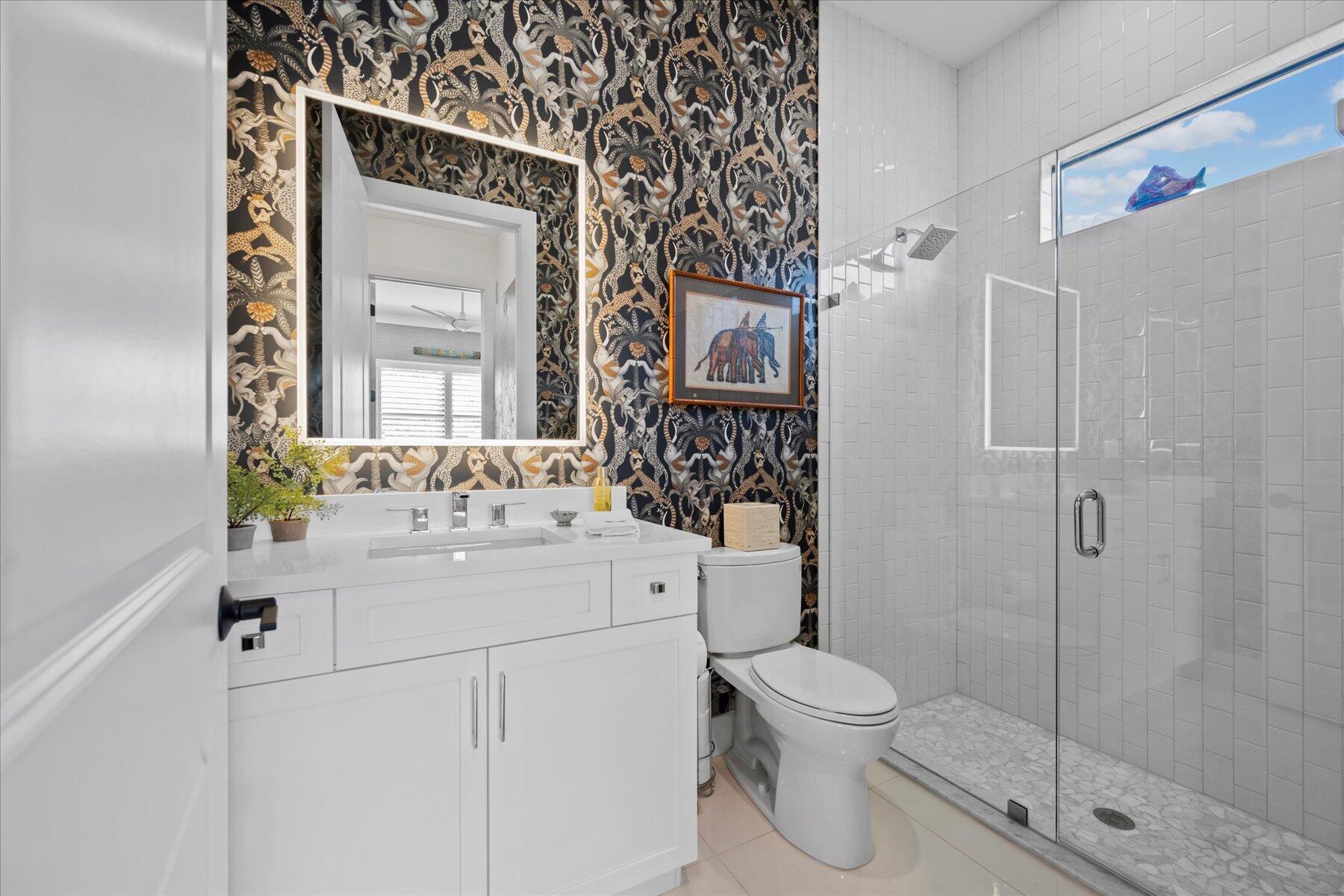 5582 Saint Armands Way