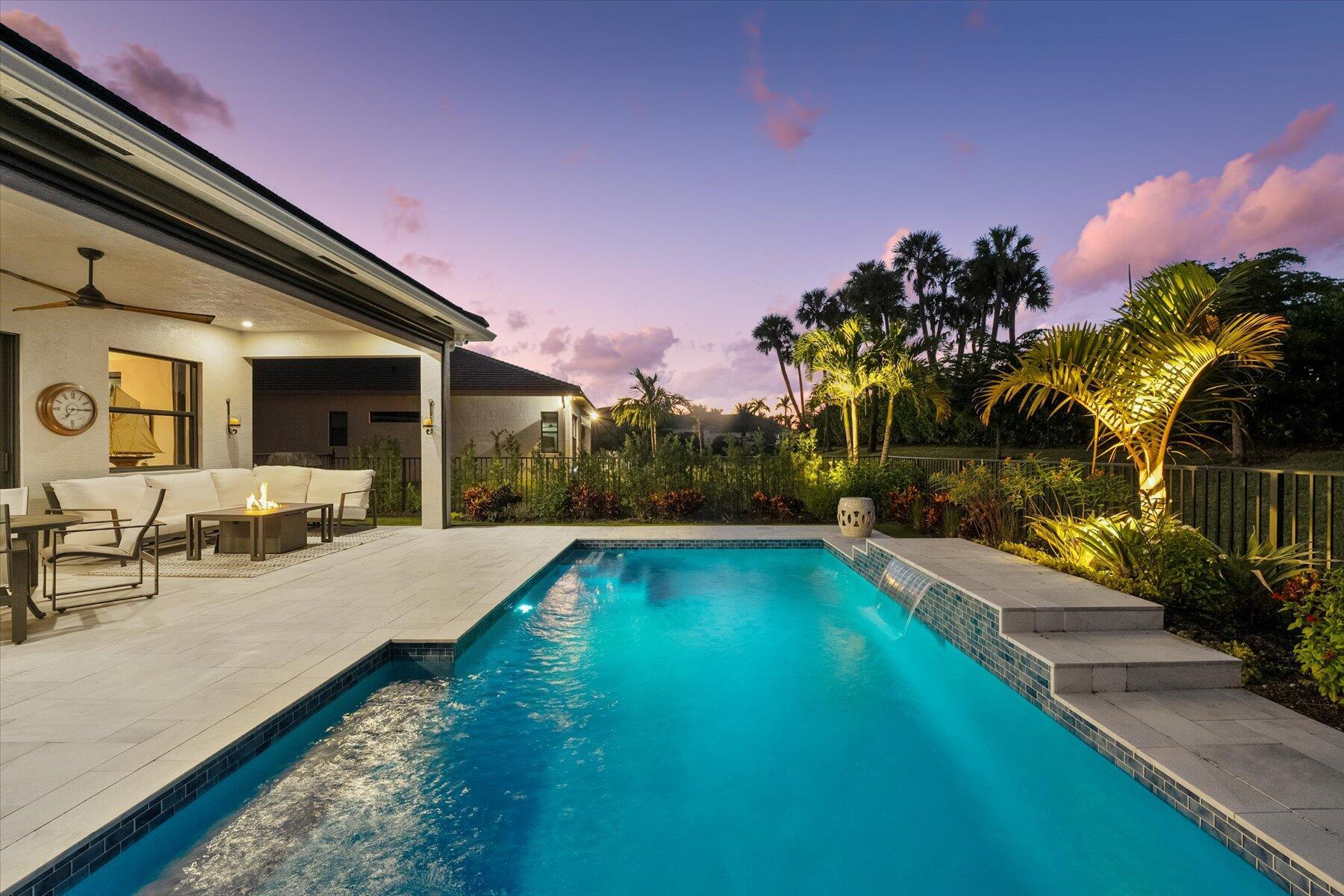 5582 Saint Armands Way