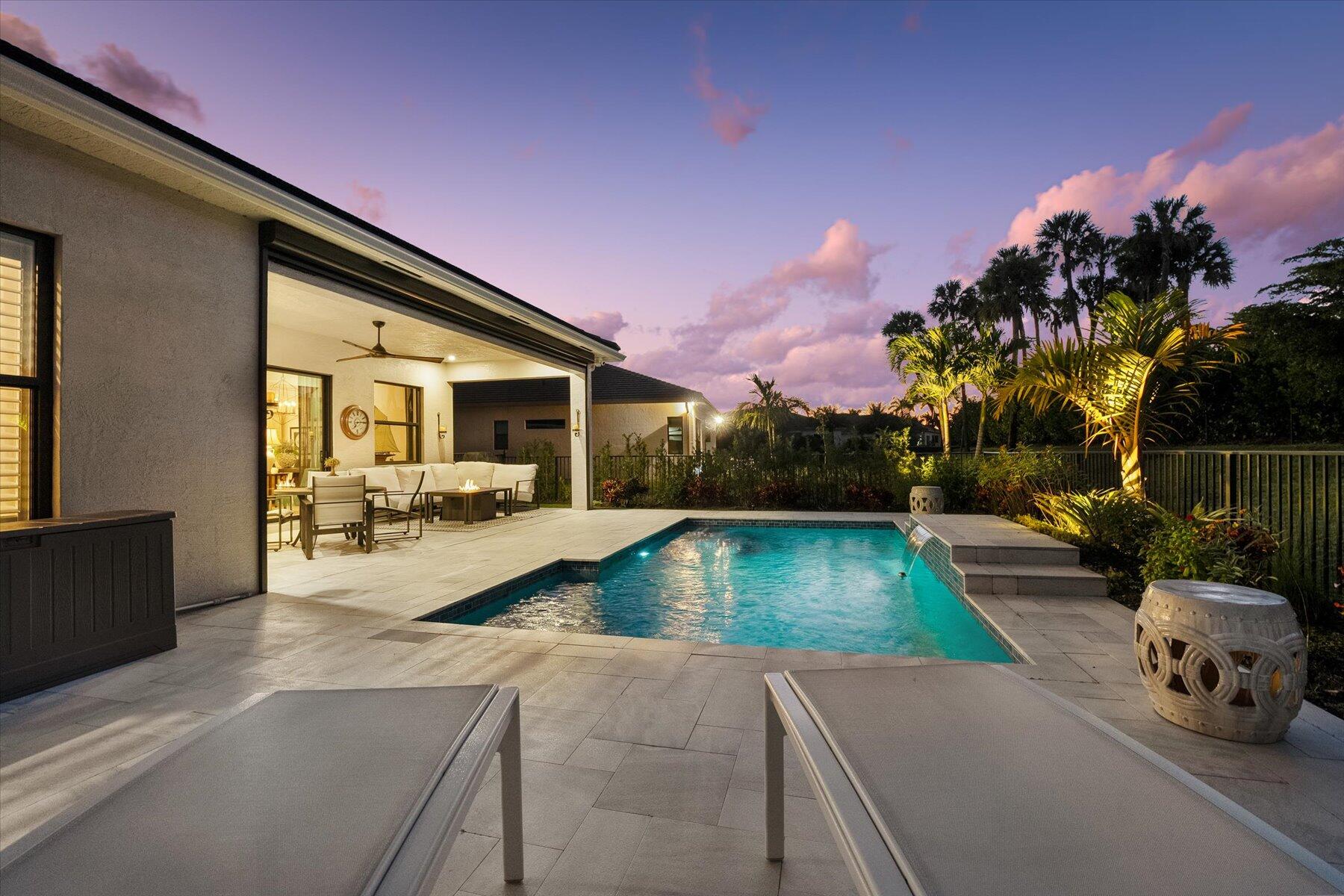 5582 Saint Armands Way