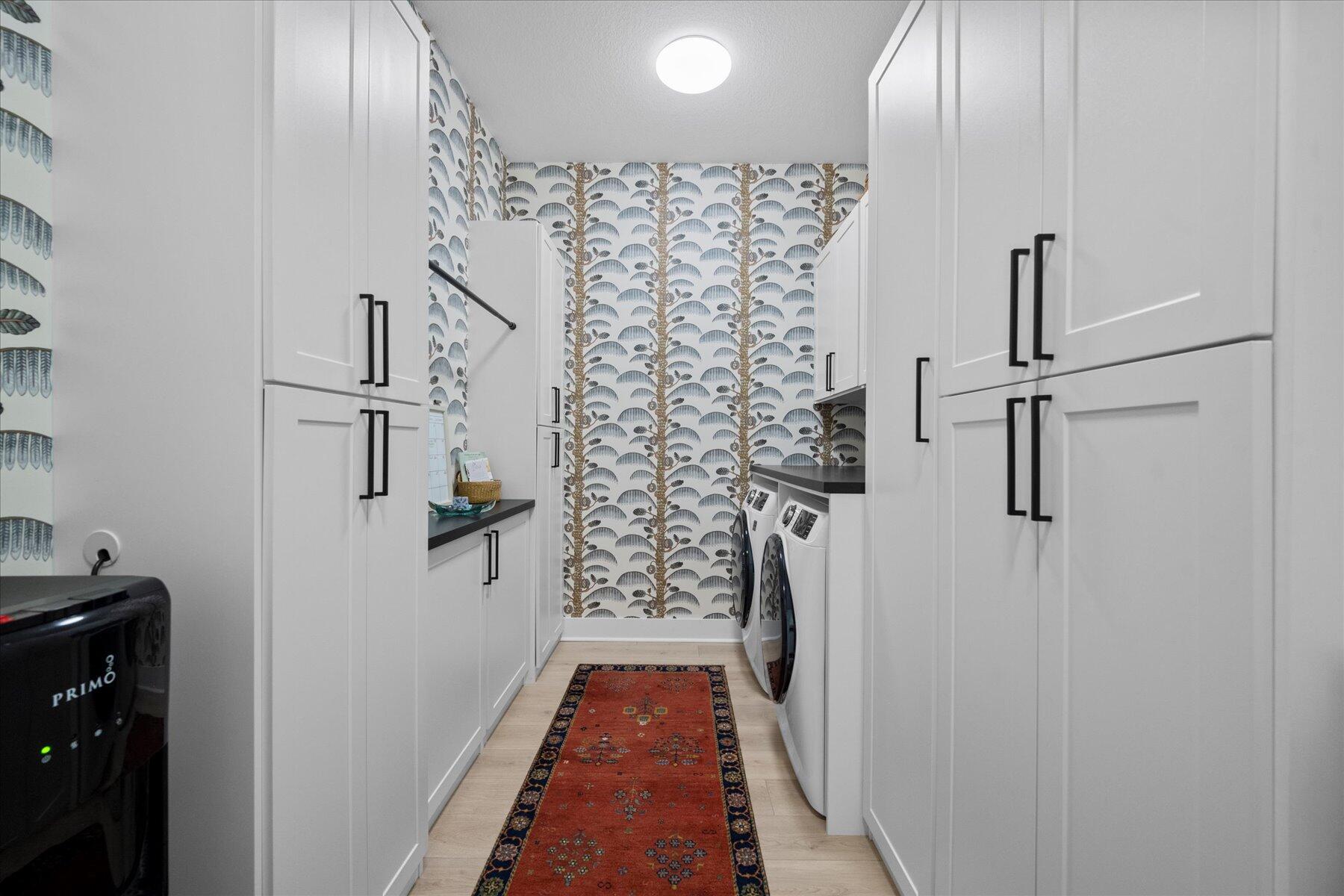 5582 Saint Armands Way