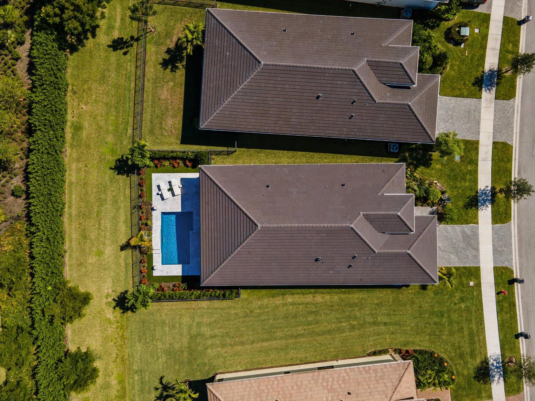 5582 Saint Armands Way