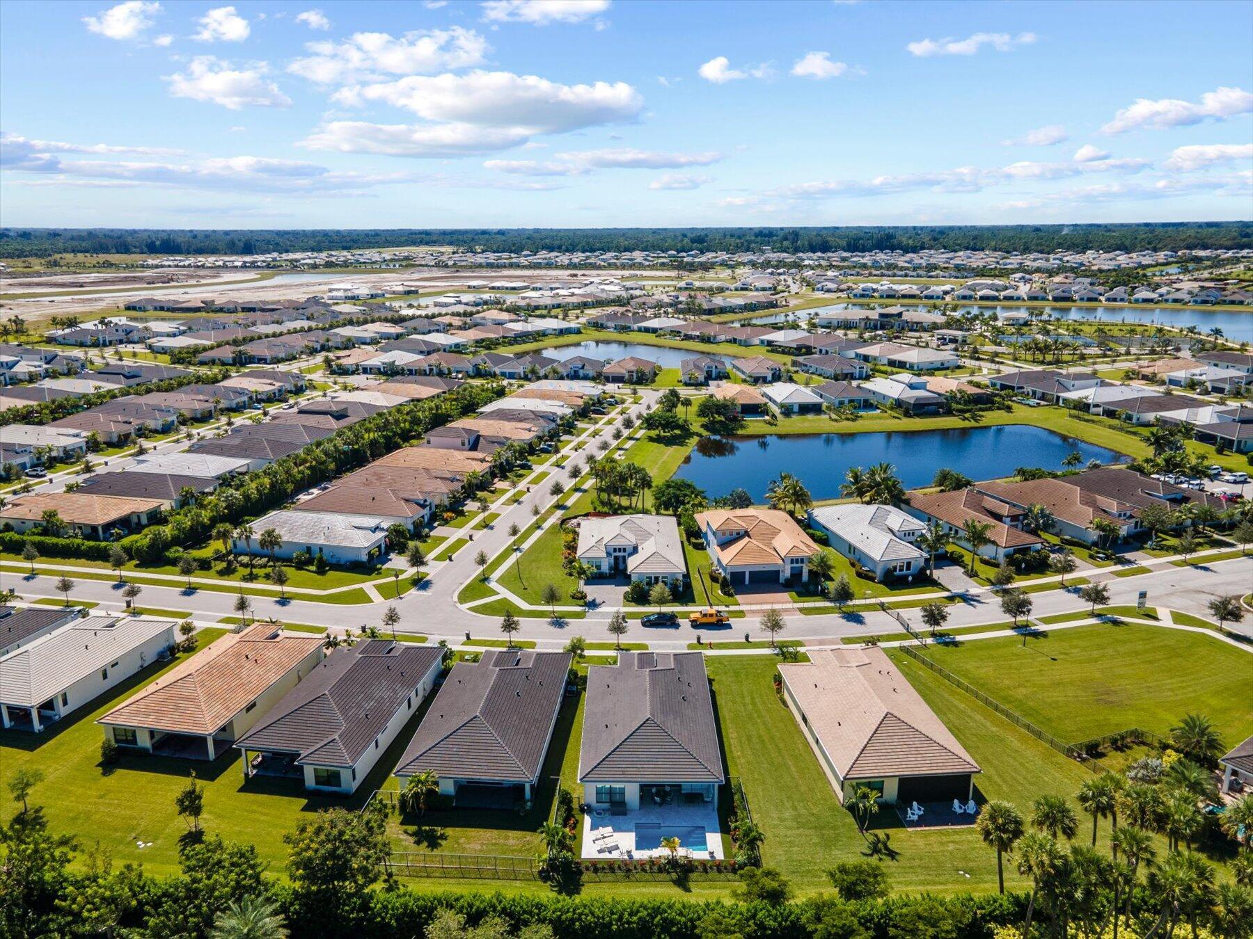 5582 Saint Armands Way