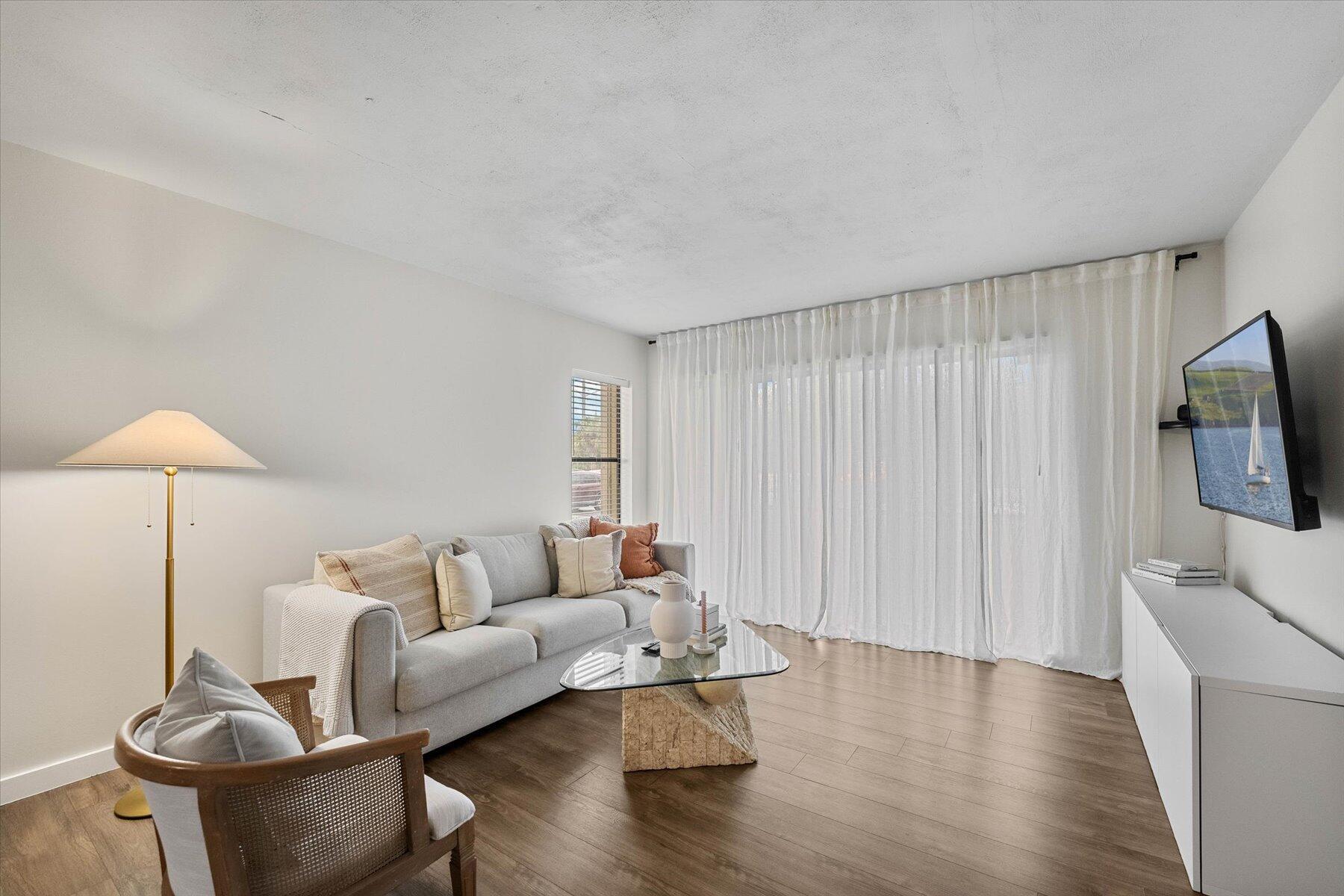 722 Sunny Pine Way D1