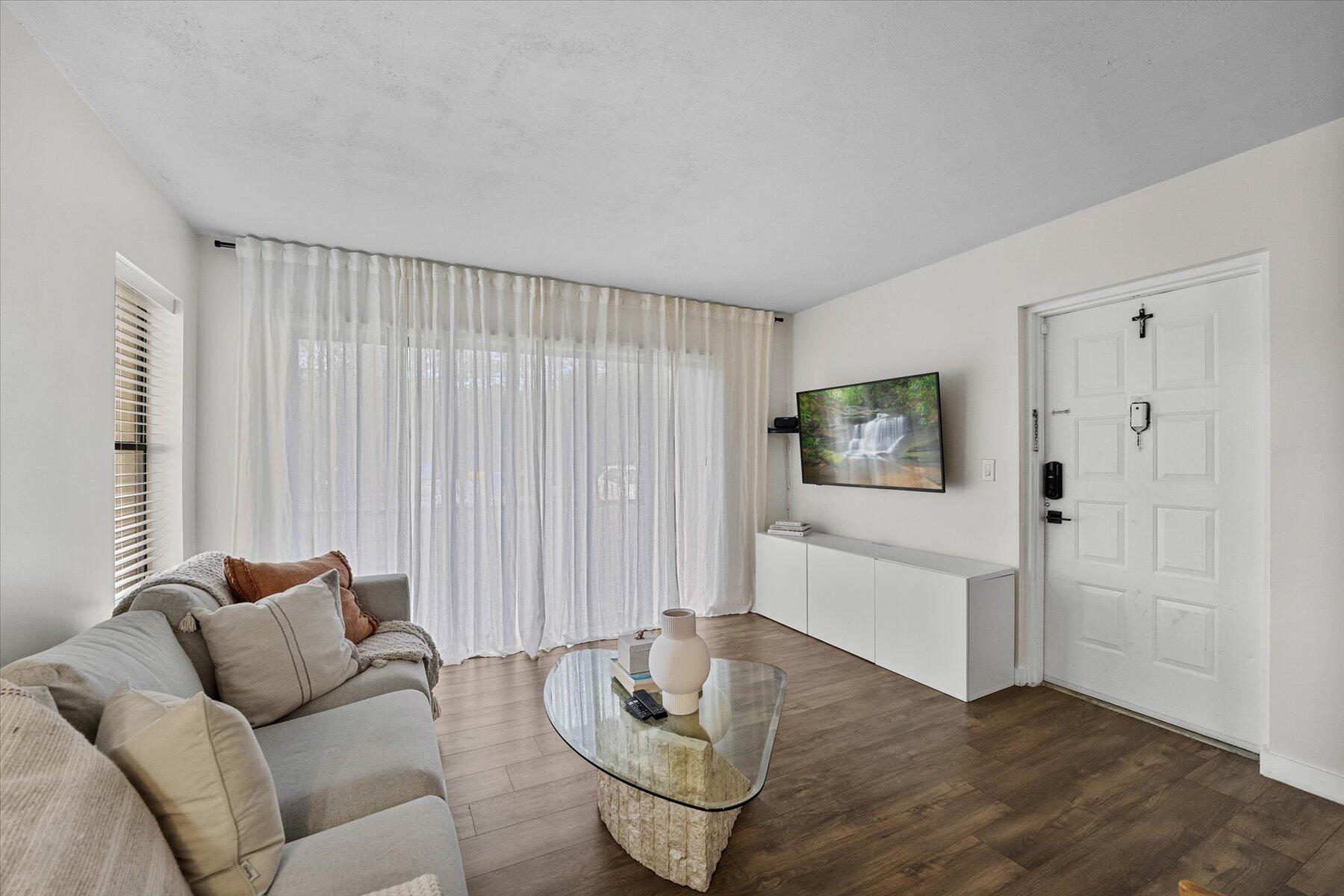 722 Sunny Pine Way D1