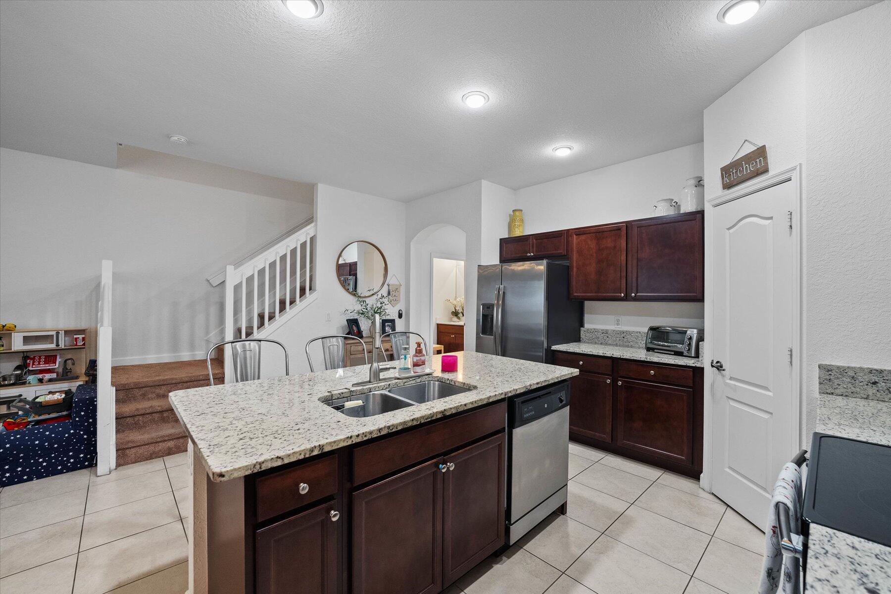 5054 Ashley River Road