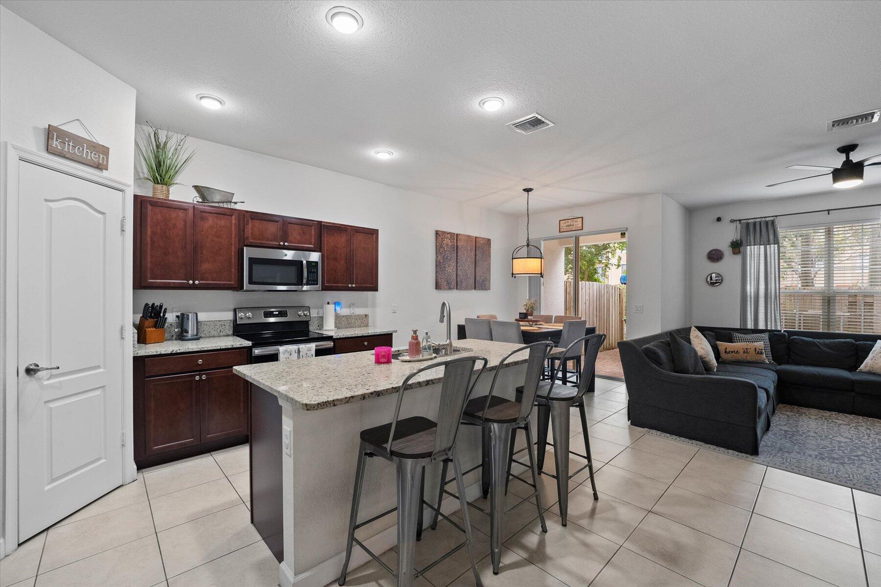 5054 Ashley River Road