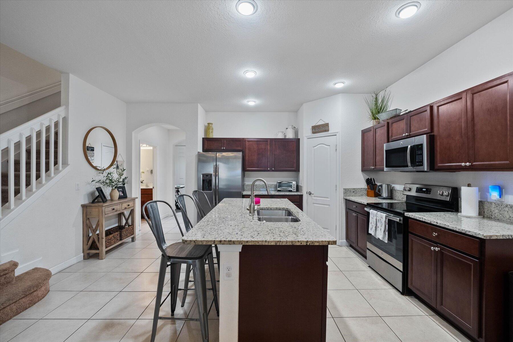 5054 Ashley River Road