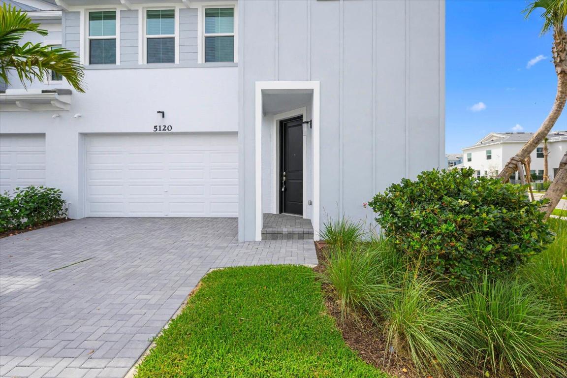 5120 Willow Creek Drive