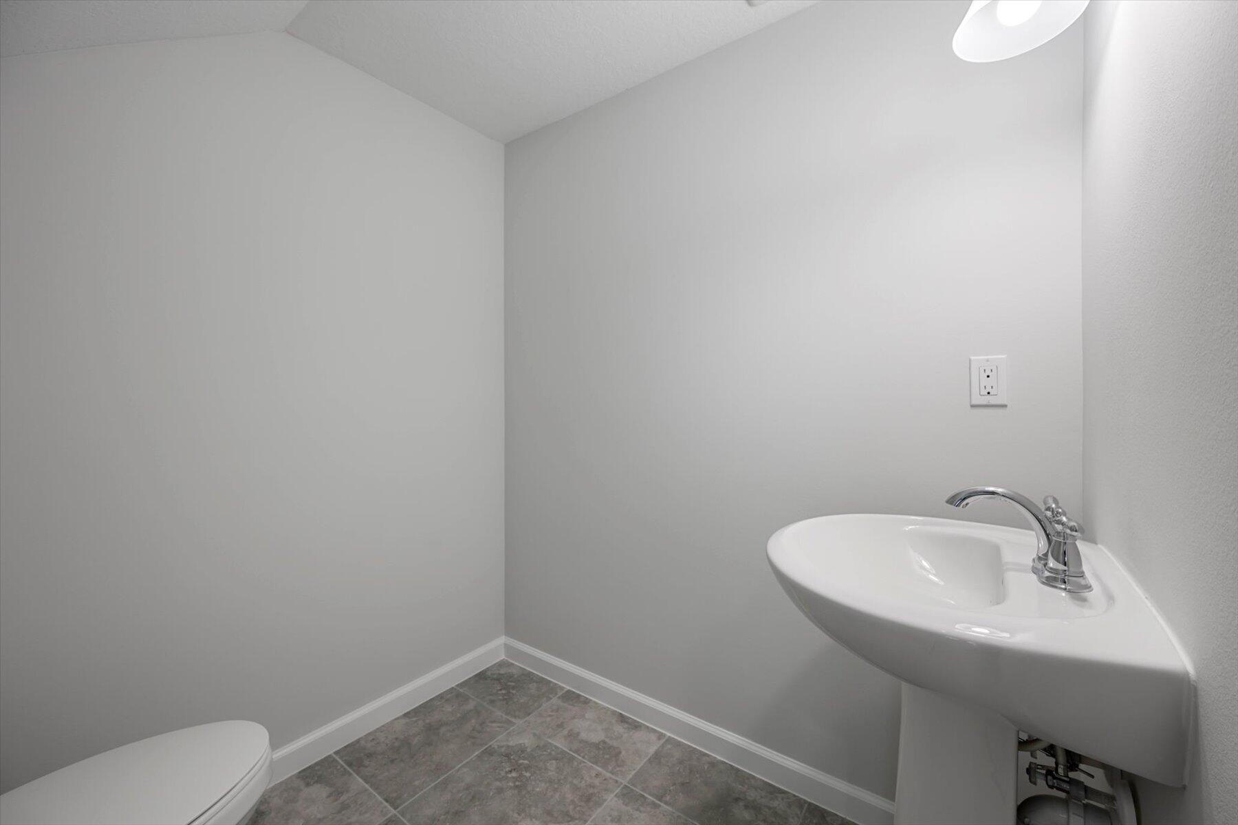 5120 Willow Creek Drive