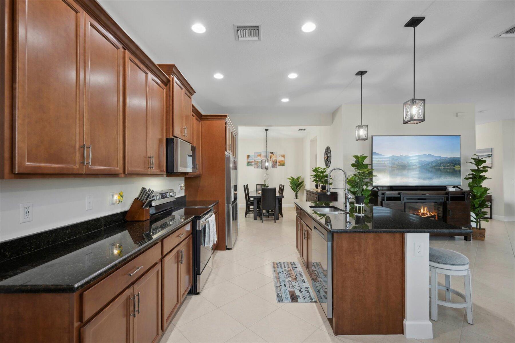 5901 Quailberry Court