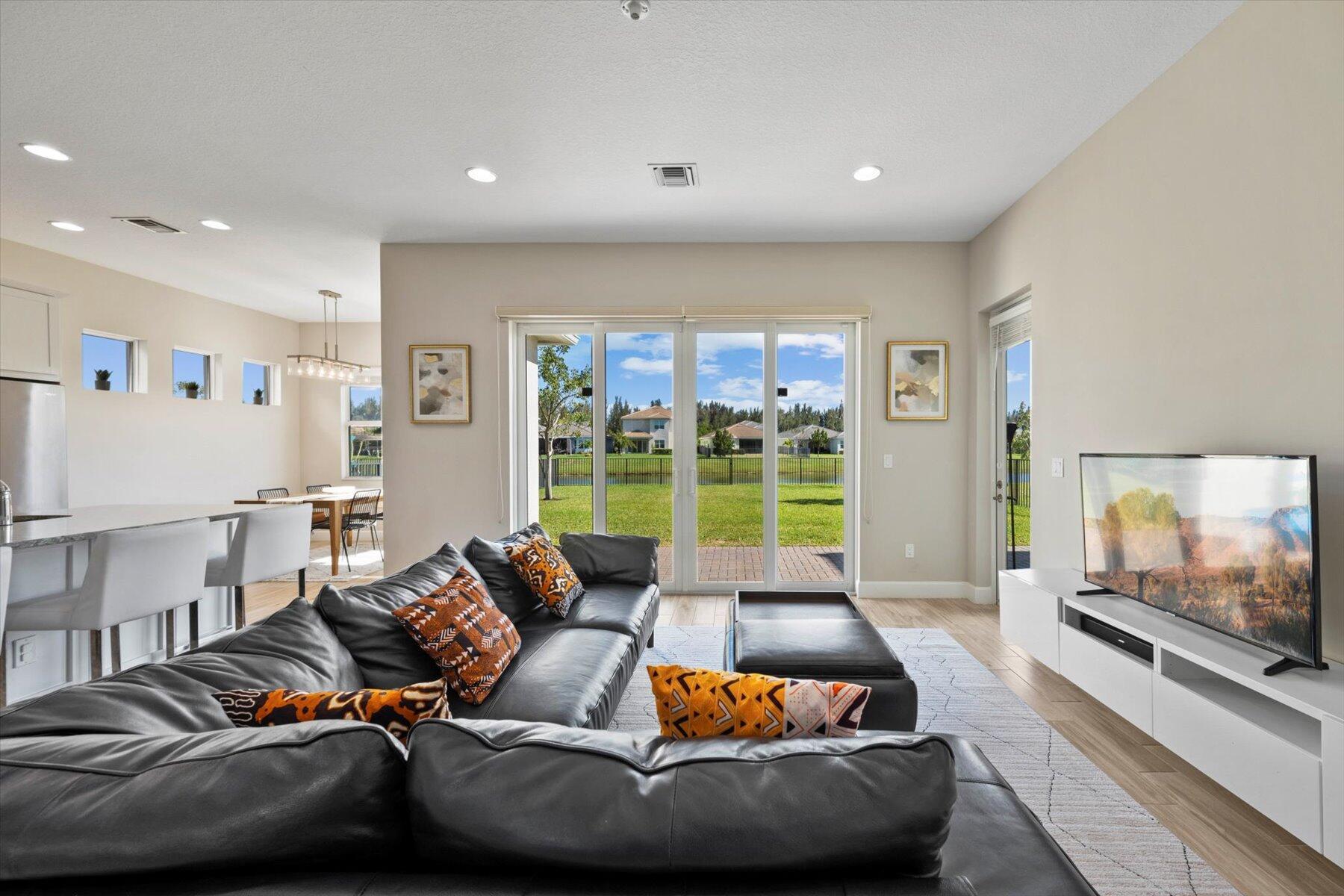 15829 Hummingbird Lane