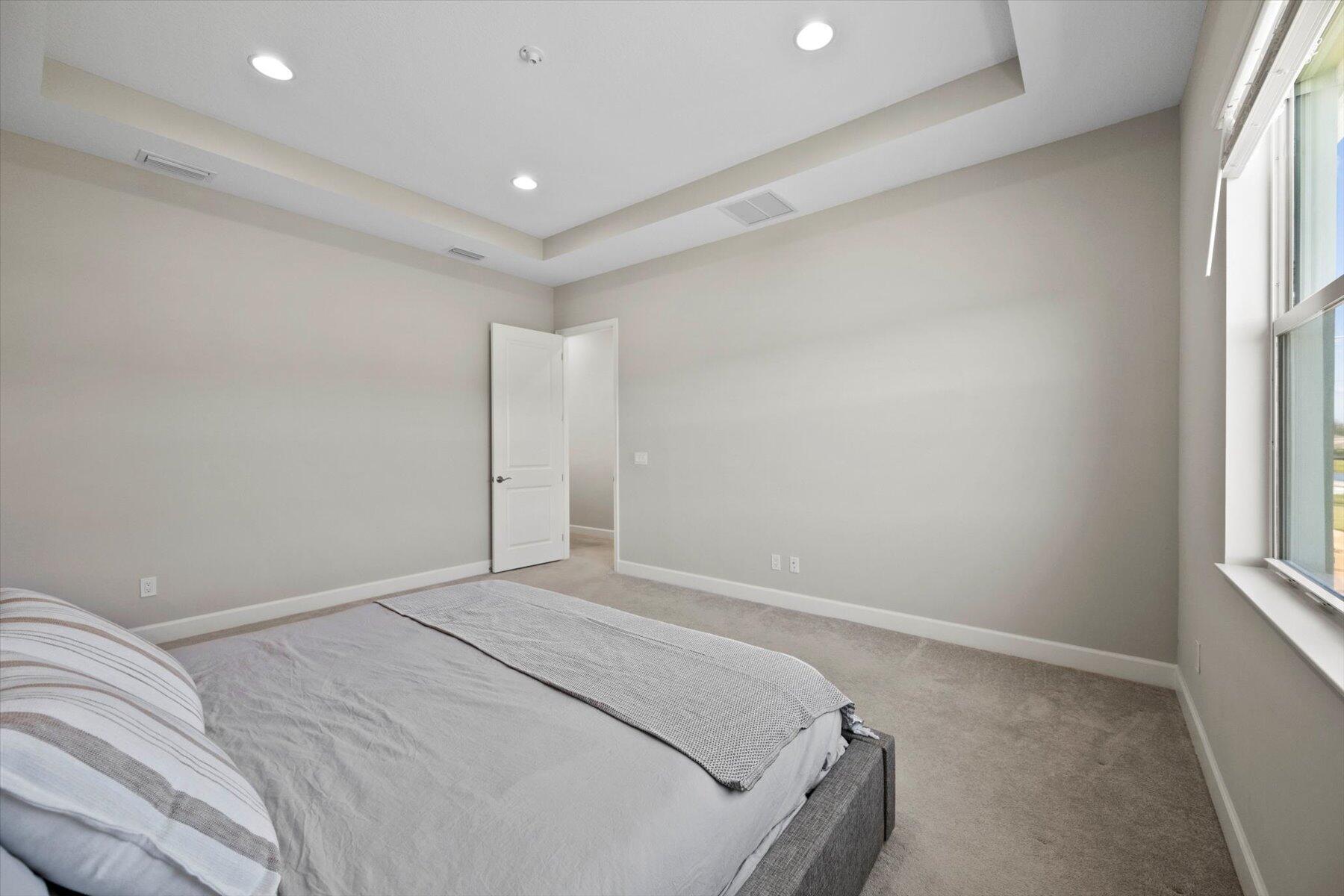 15829 Hummingbird Lane