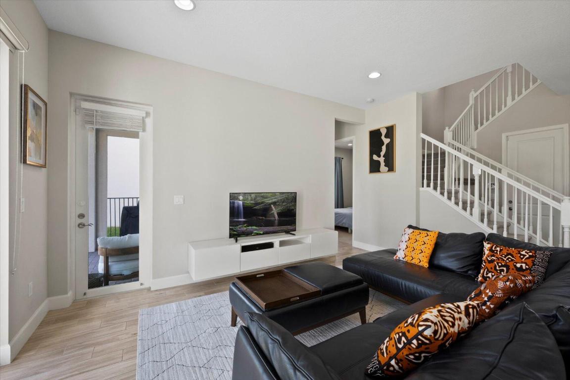 15829 Hummingbird Lane