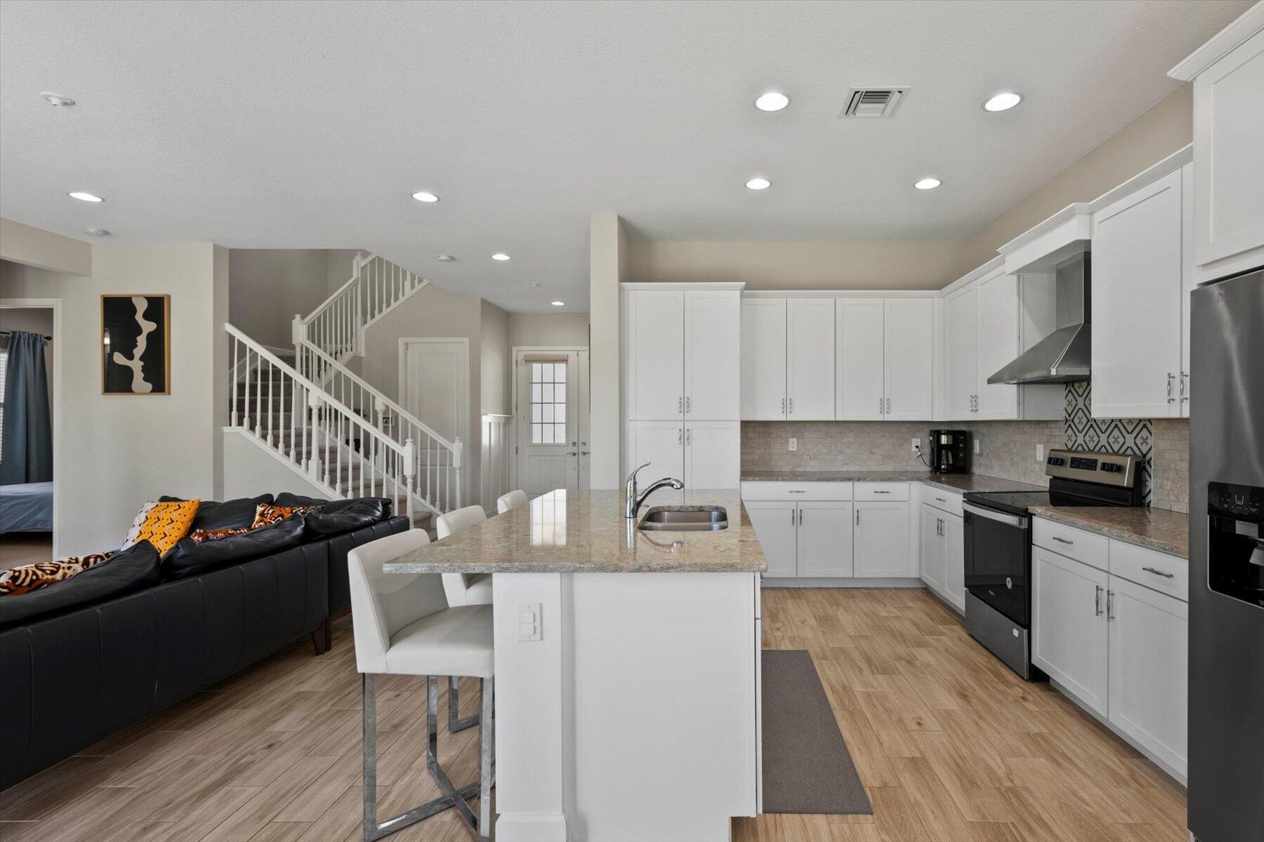 15829 Hummingbird Lane