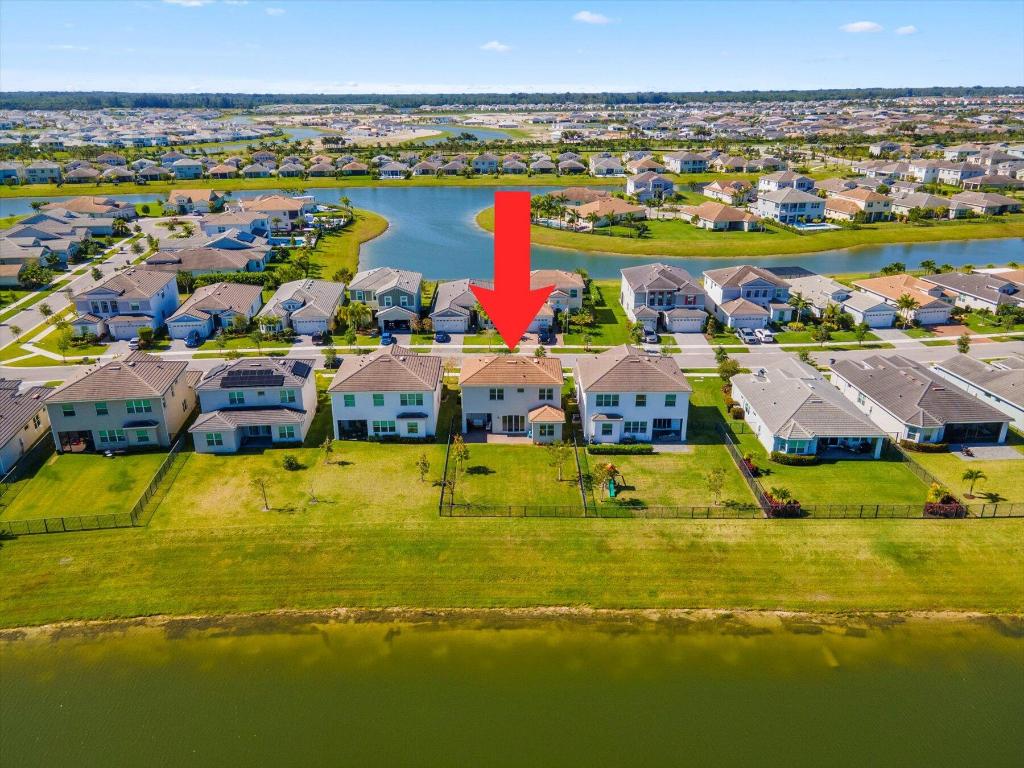 15829 Hummingbird Lane