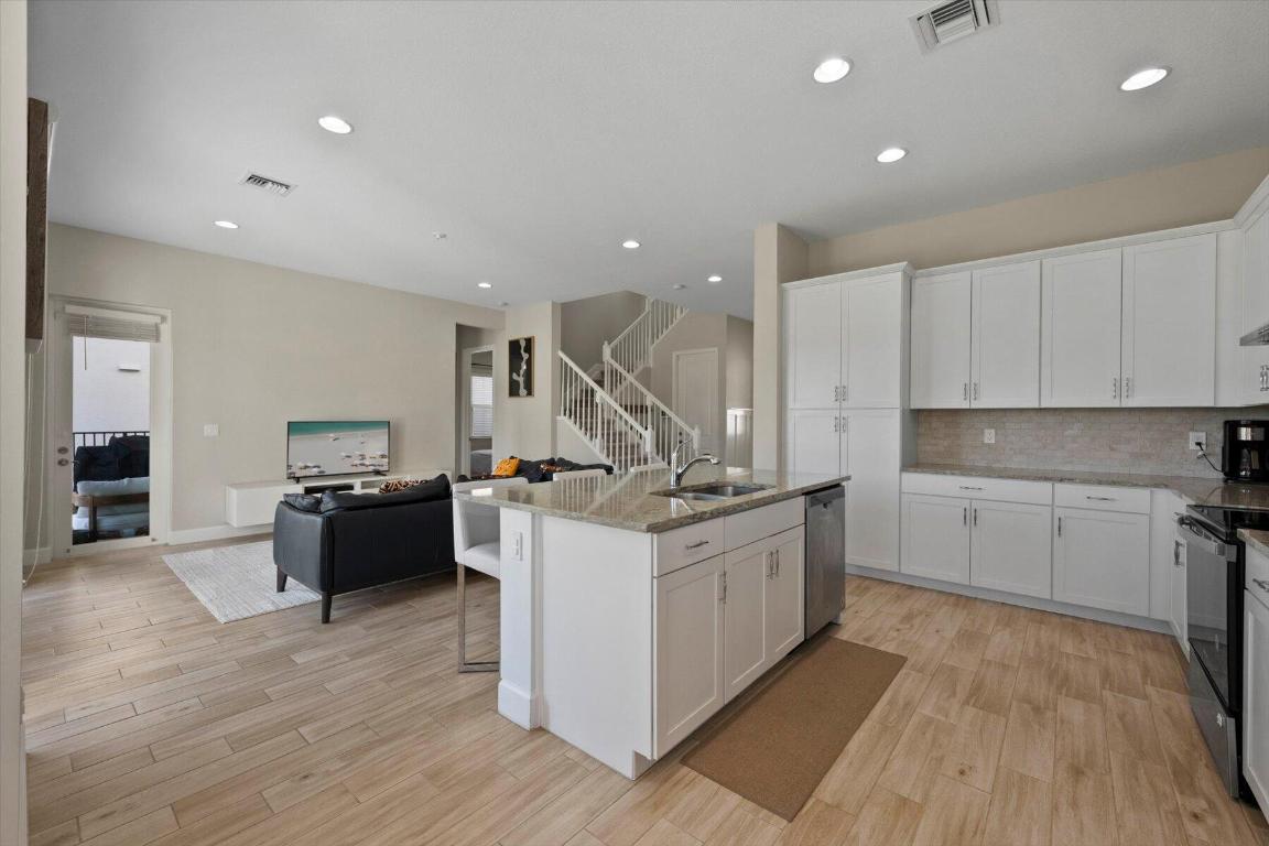 15829 Hummingbird Lane