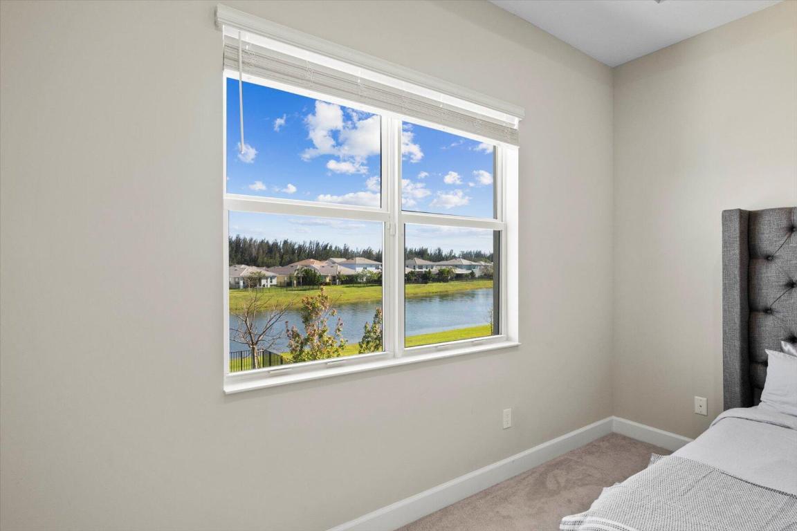 15829 Hummingbird Lane