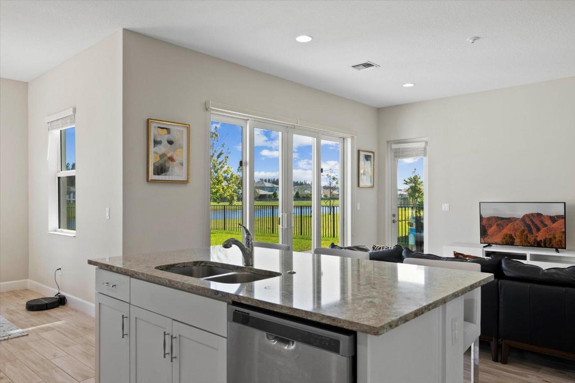 15829 Hummingbird Lane