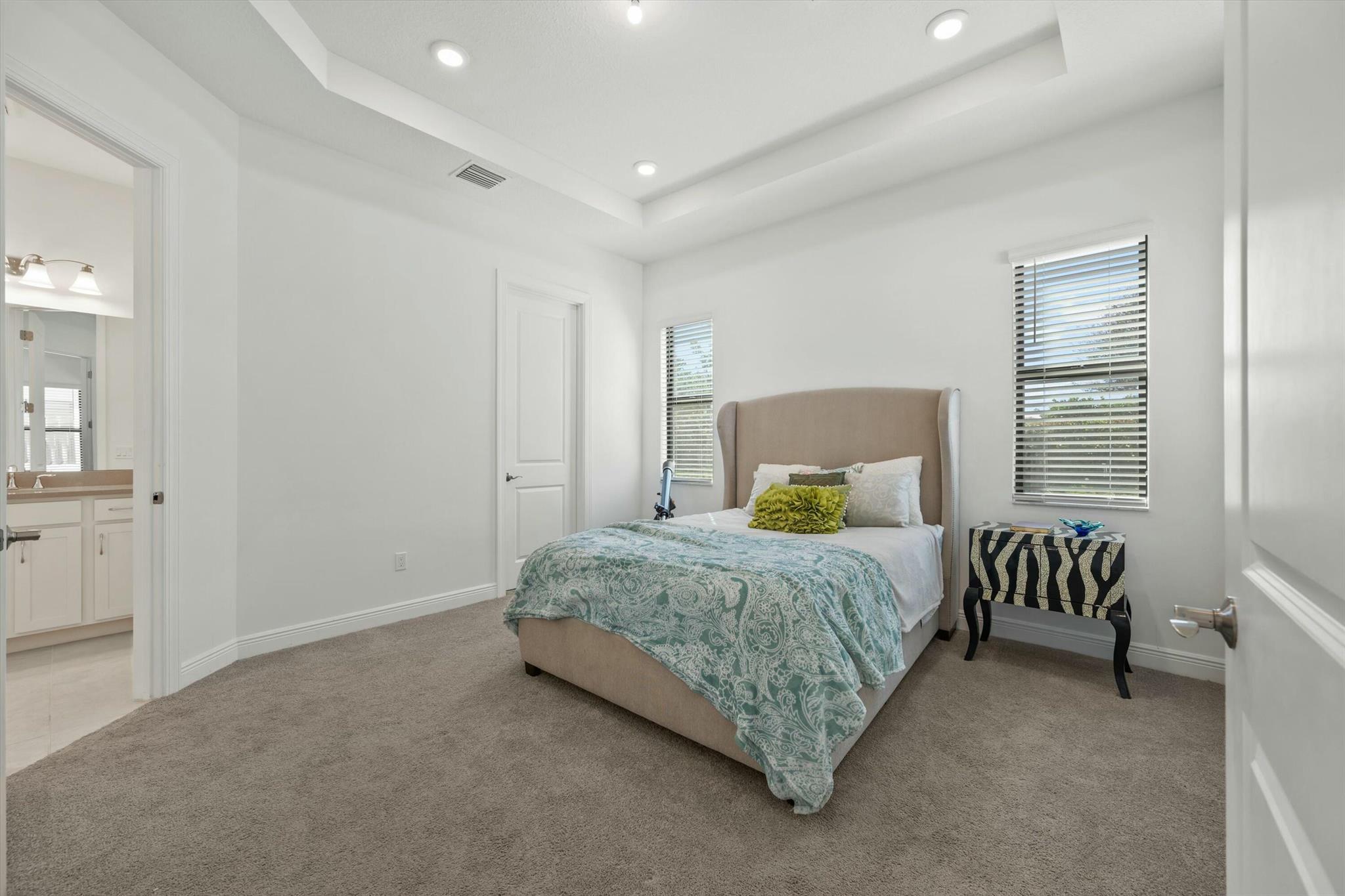 4870 Saint Armands Way