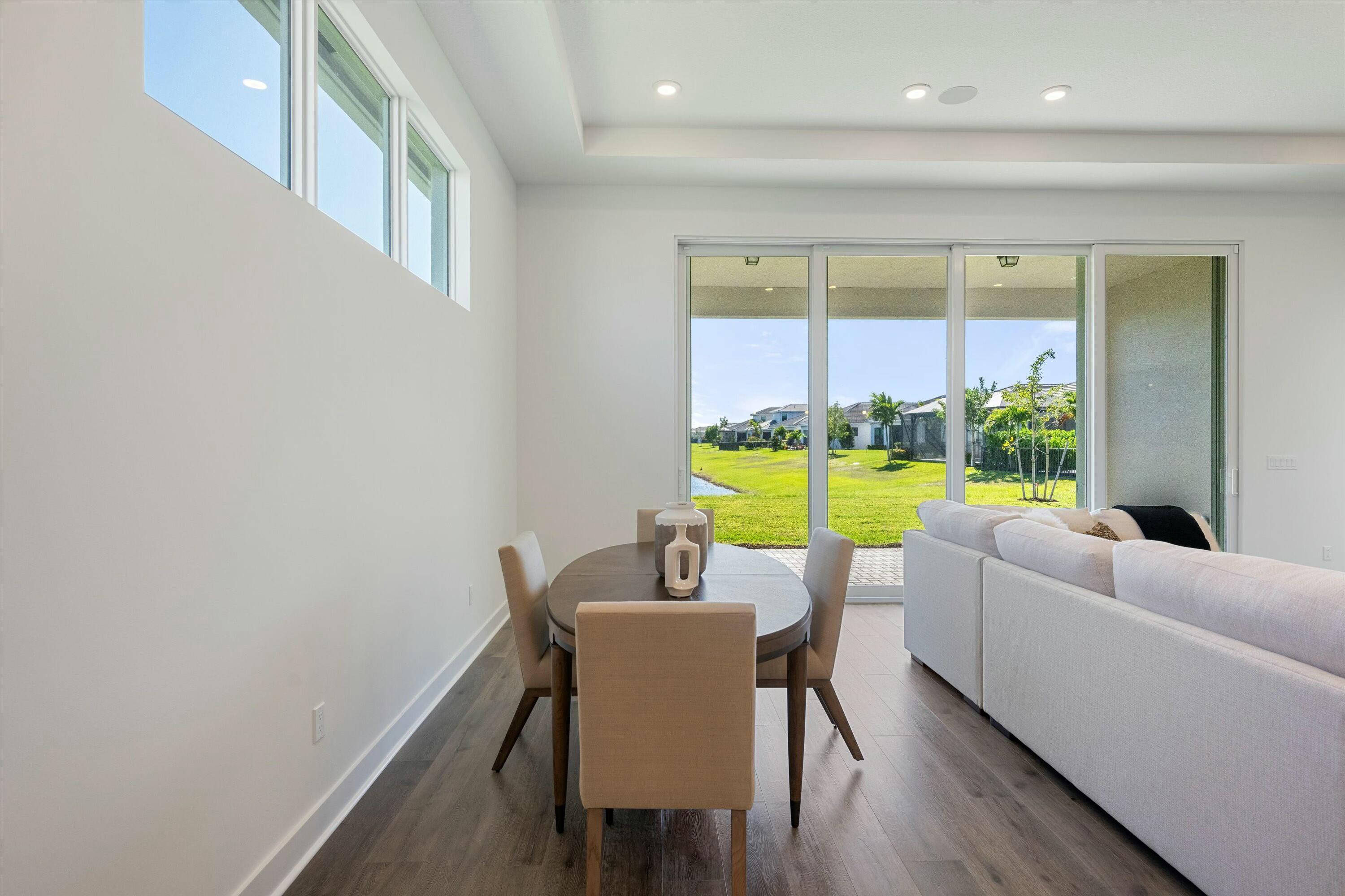 5455 Saint Armands Way