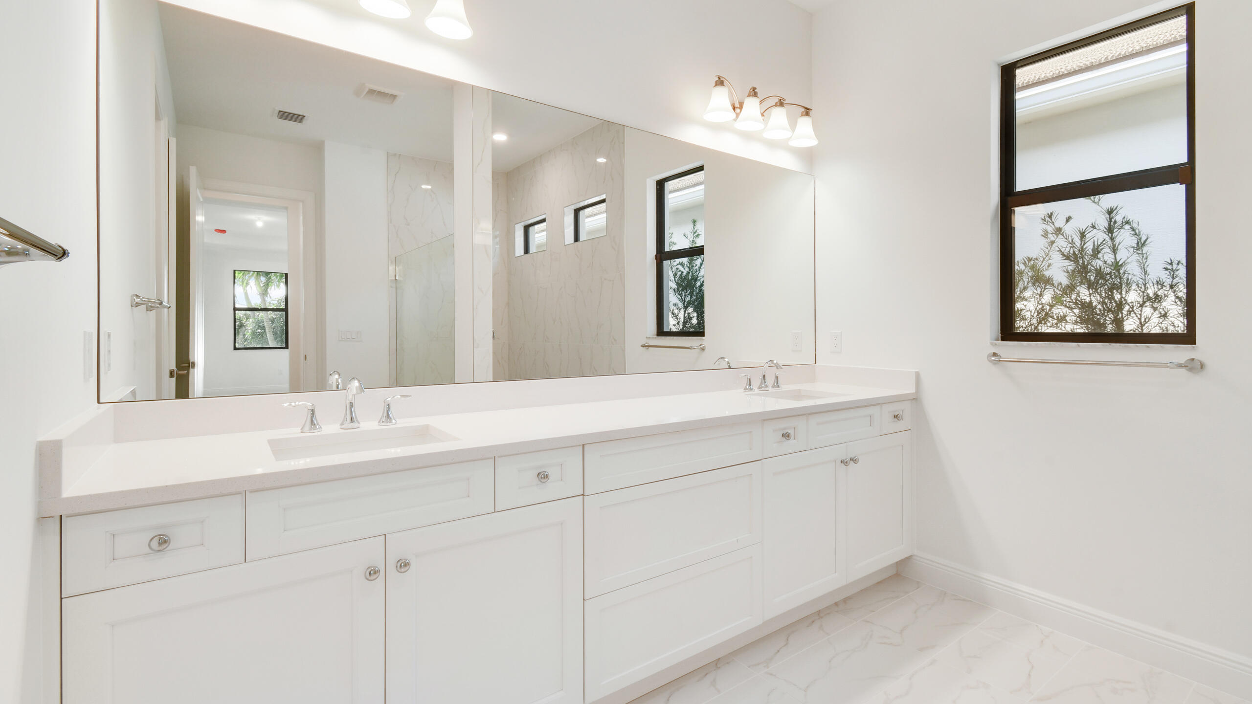 5615 Saint Armands Way