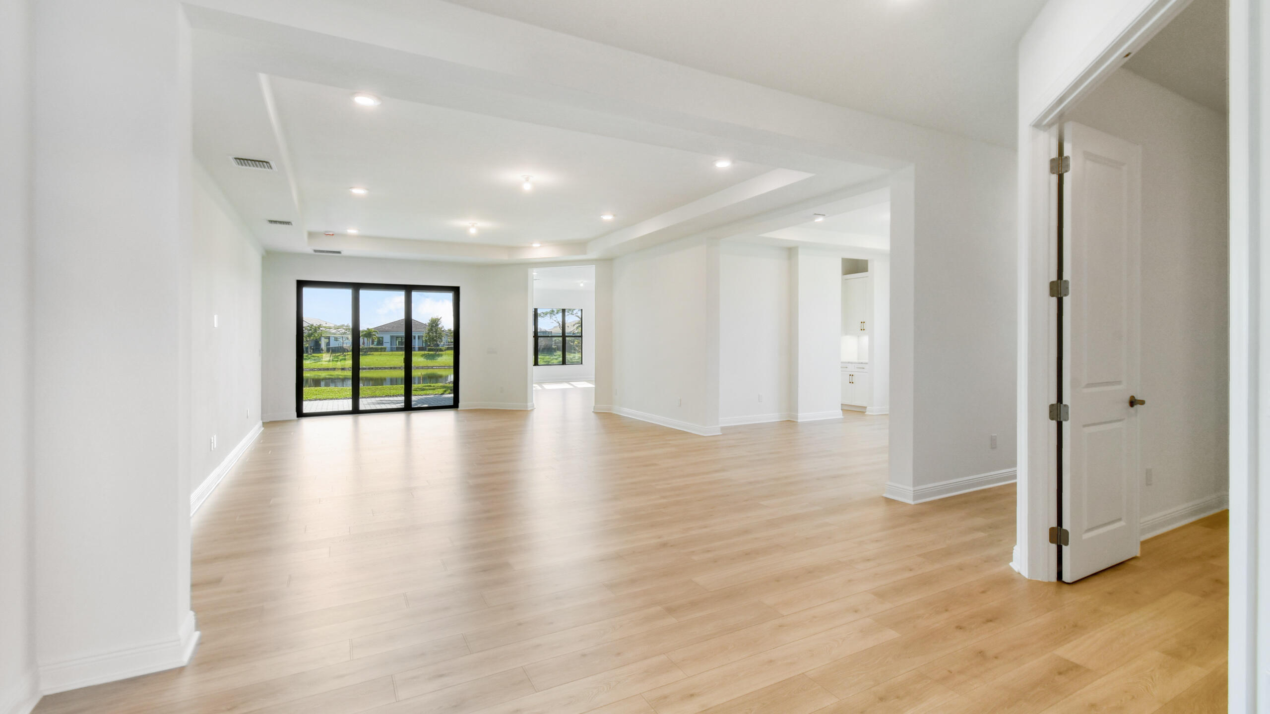 5615 Saint Armands Way