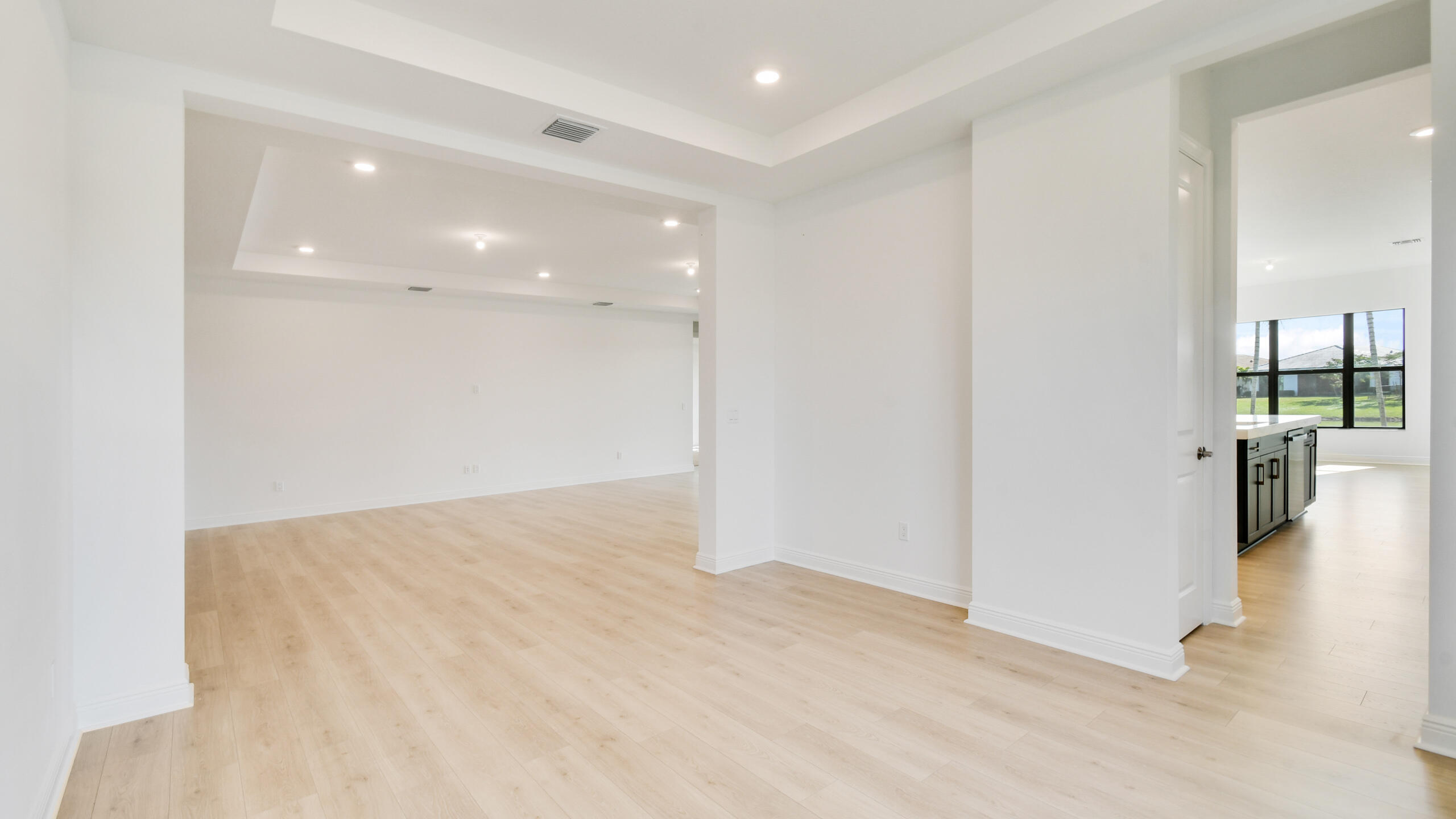 5615 Saint Armands Way