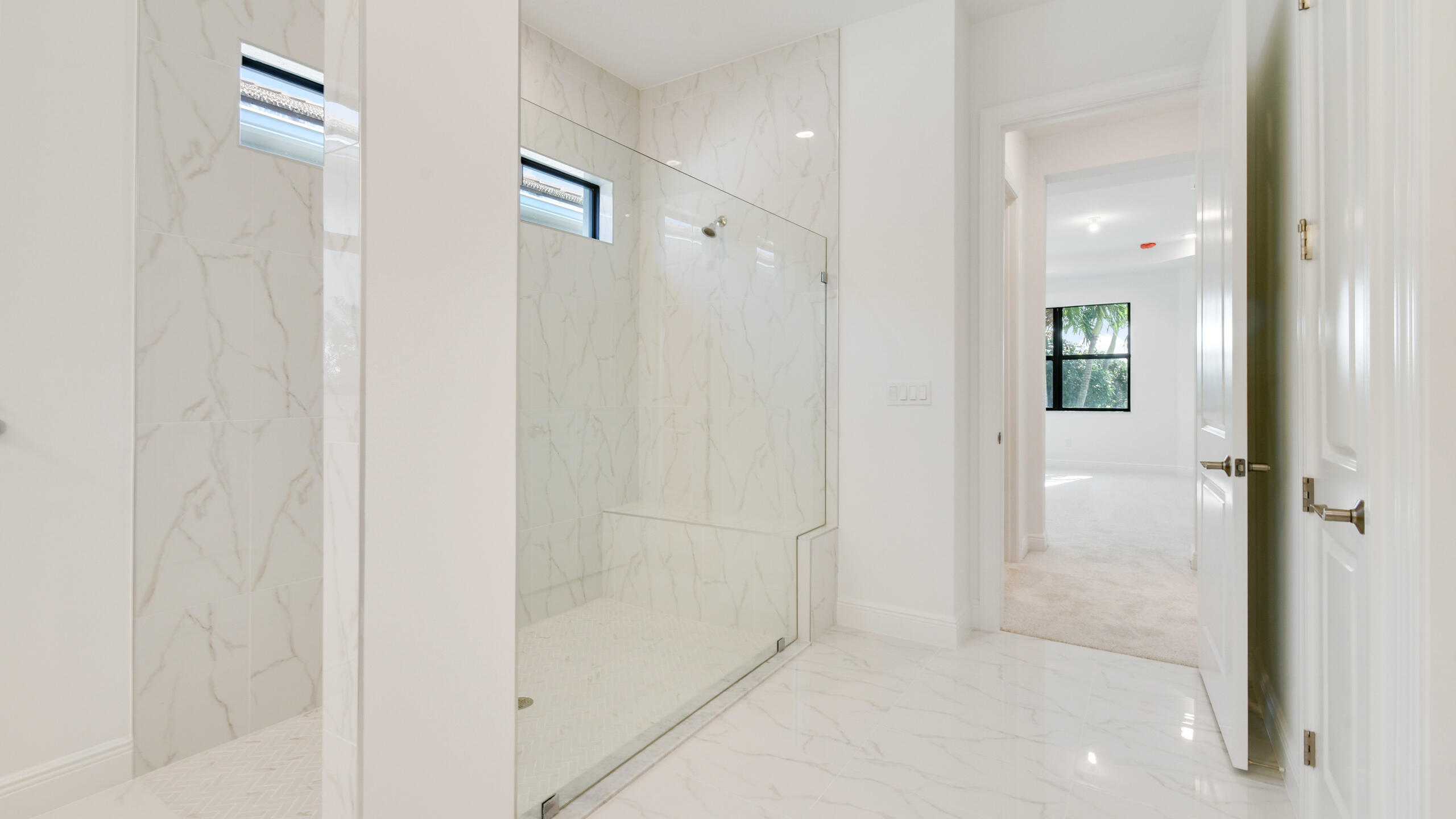 5615 Saint Armands Way