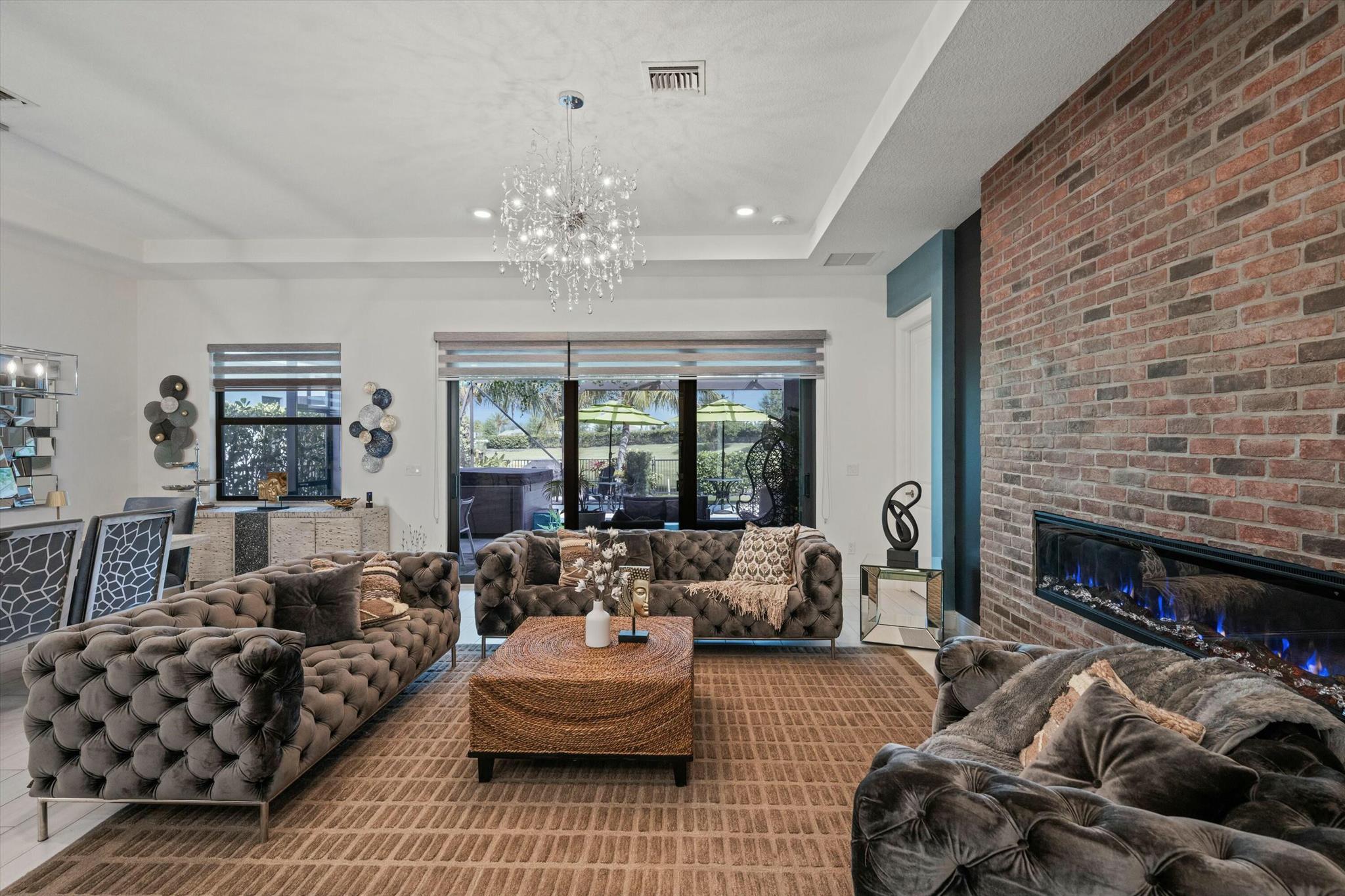 5670 Saint Armands Way