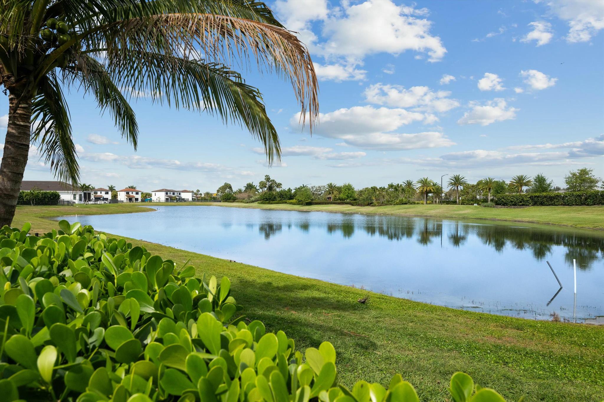 5670 Saint Armands Way