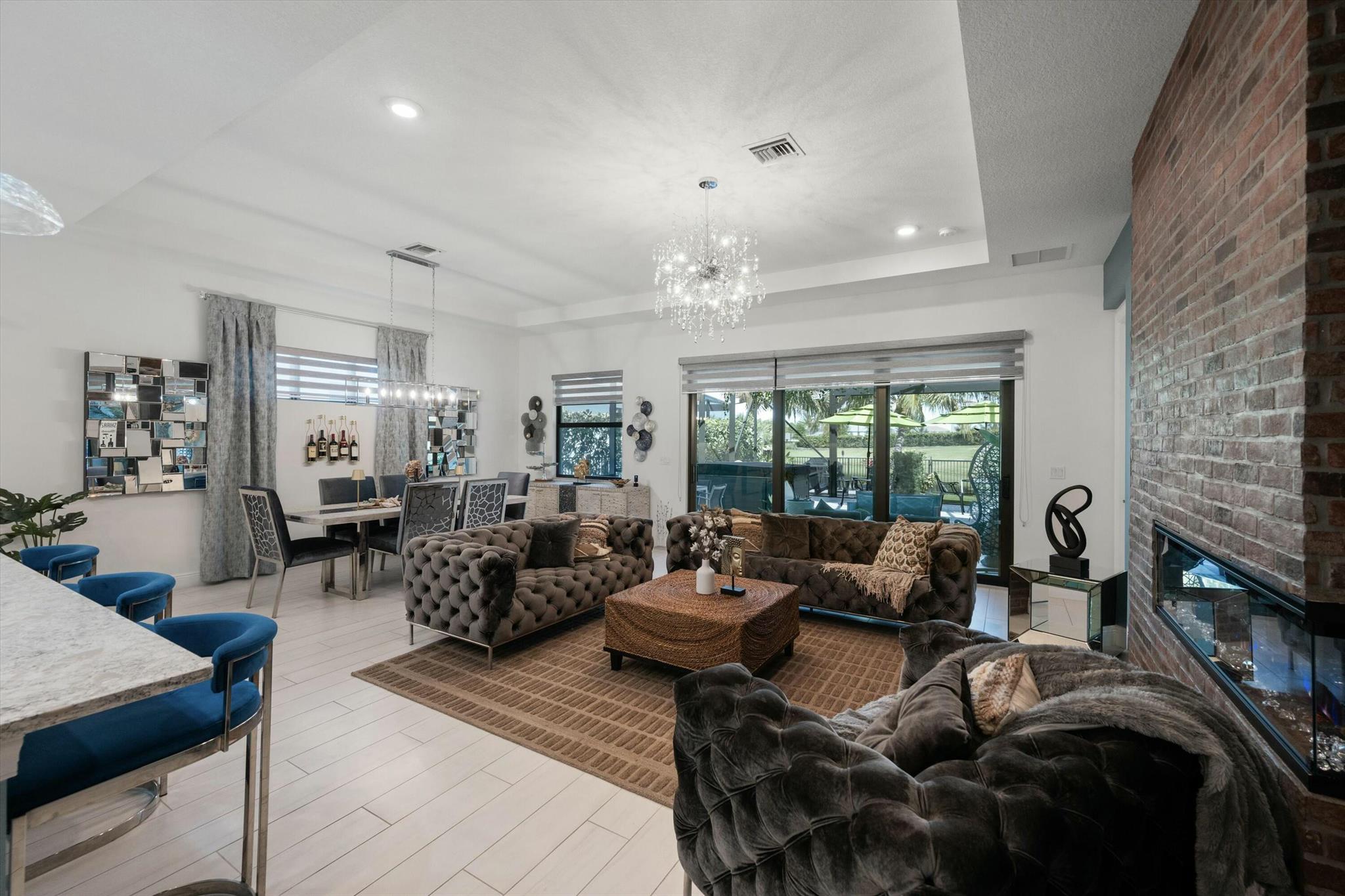 5670 Saint Armands Way