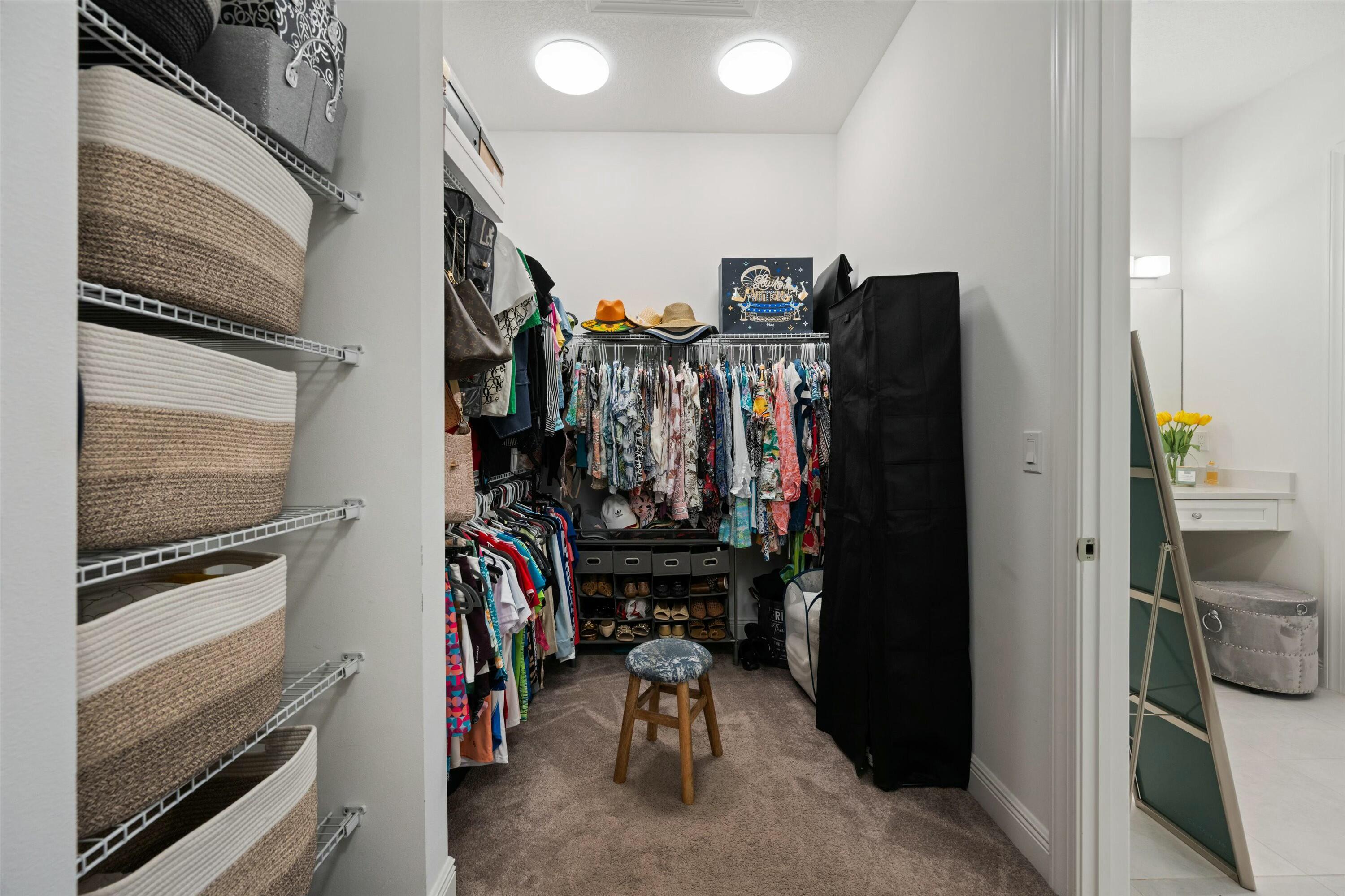 5670 Saint Armands Way