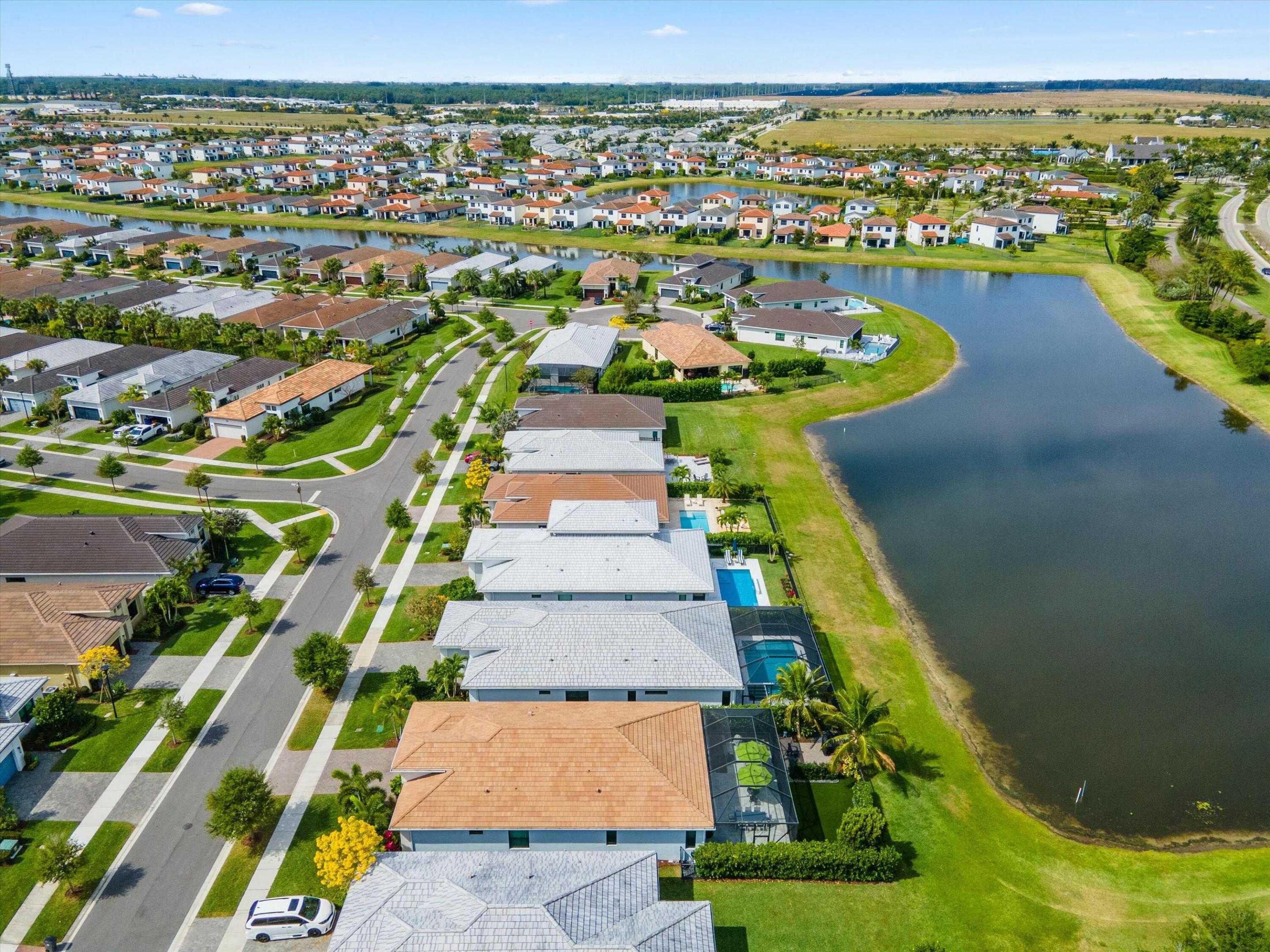 5670 Saint Armands Way