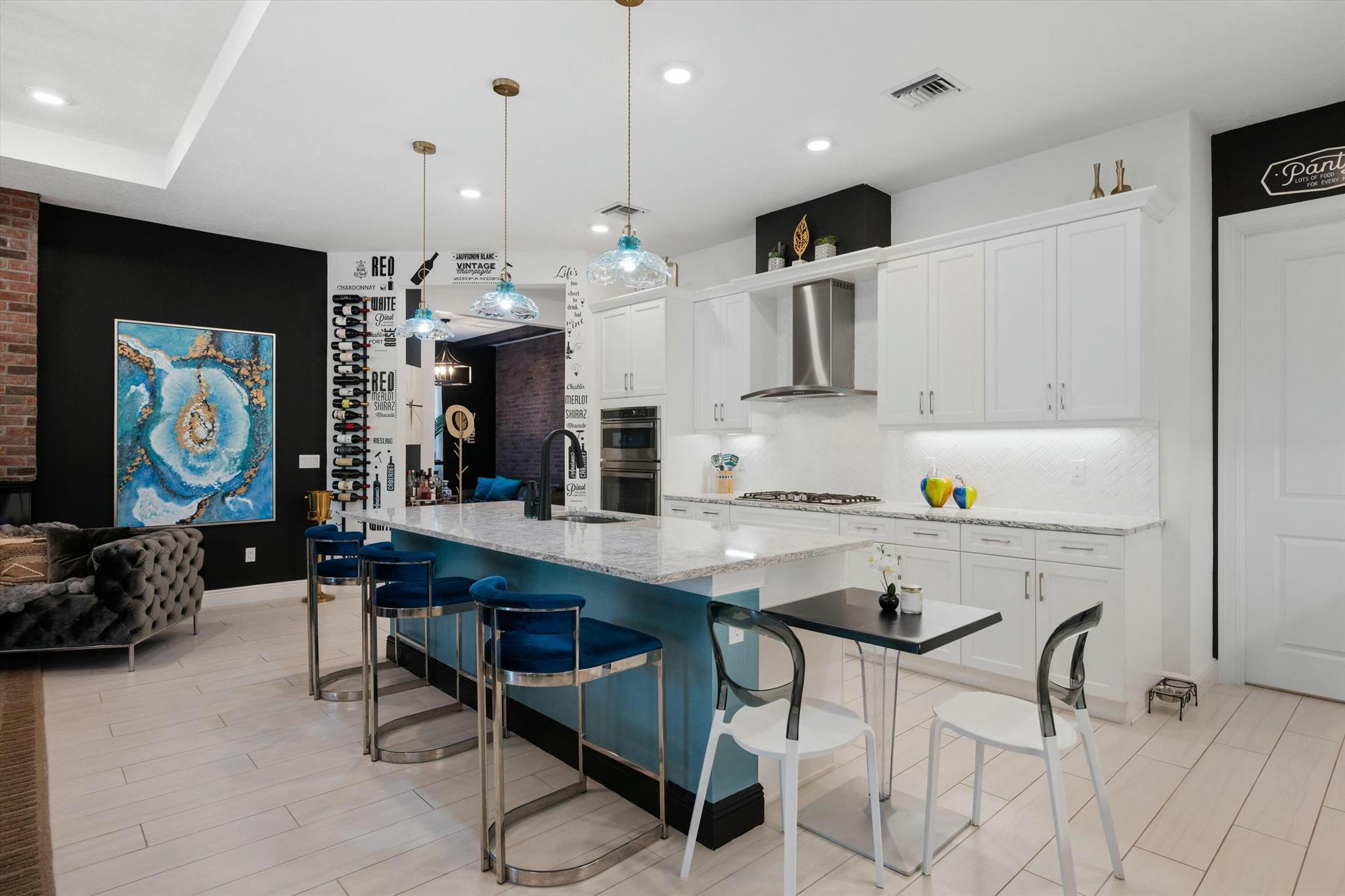 5670 Saint Armands Way