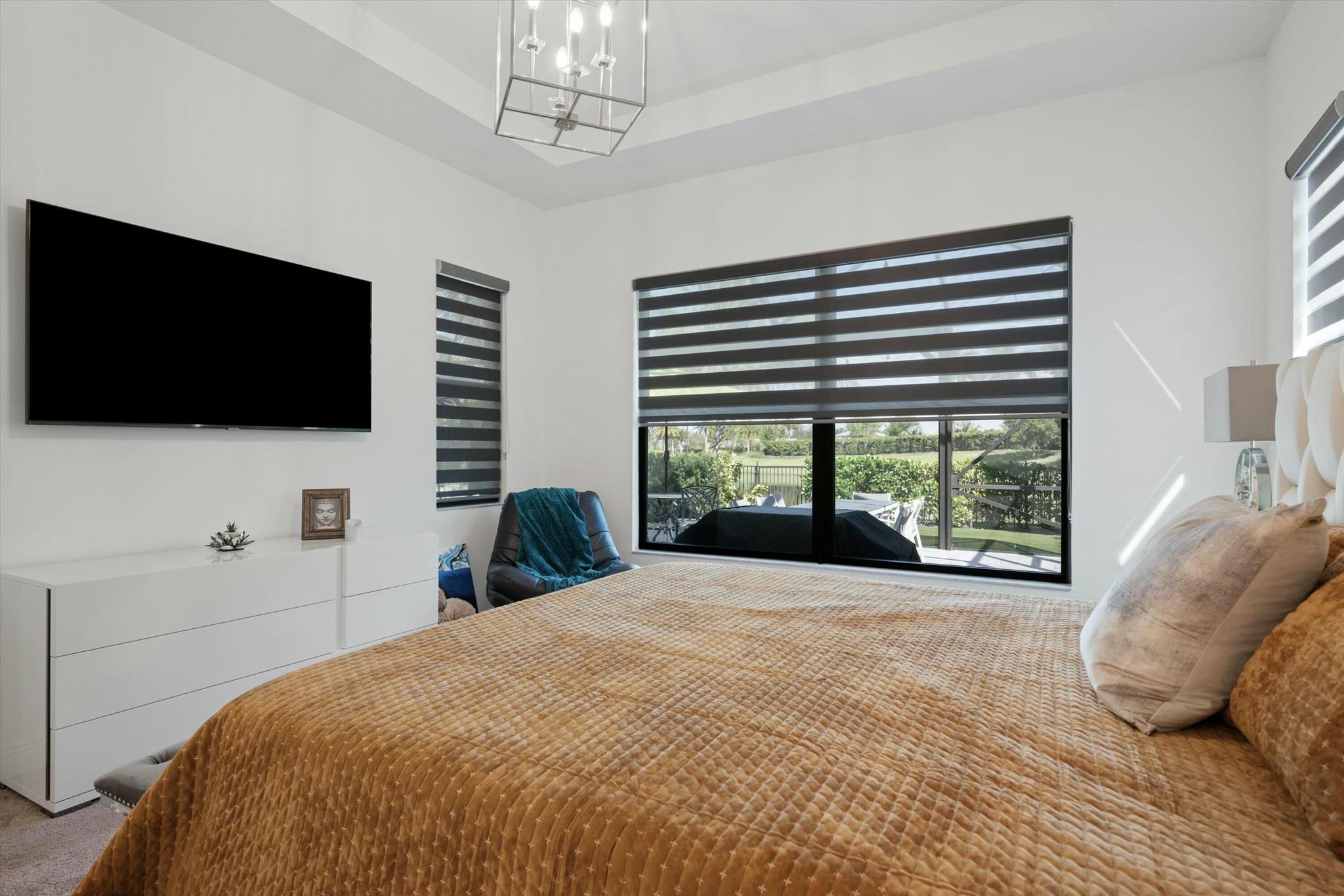 5670 Saint Armands Way