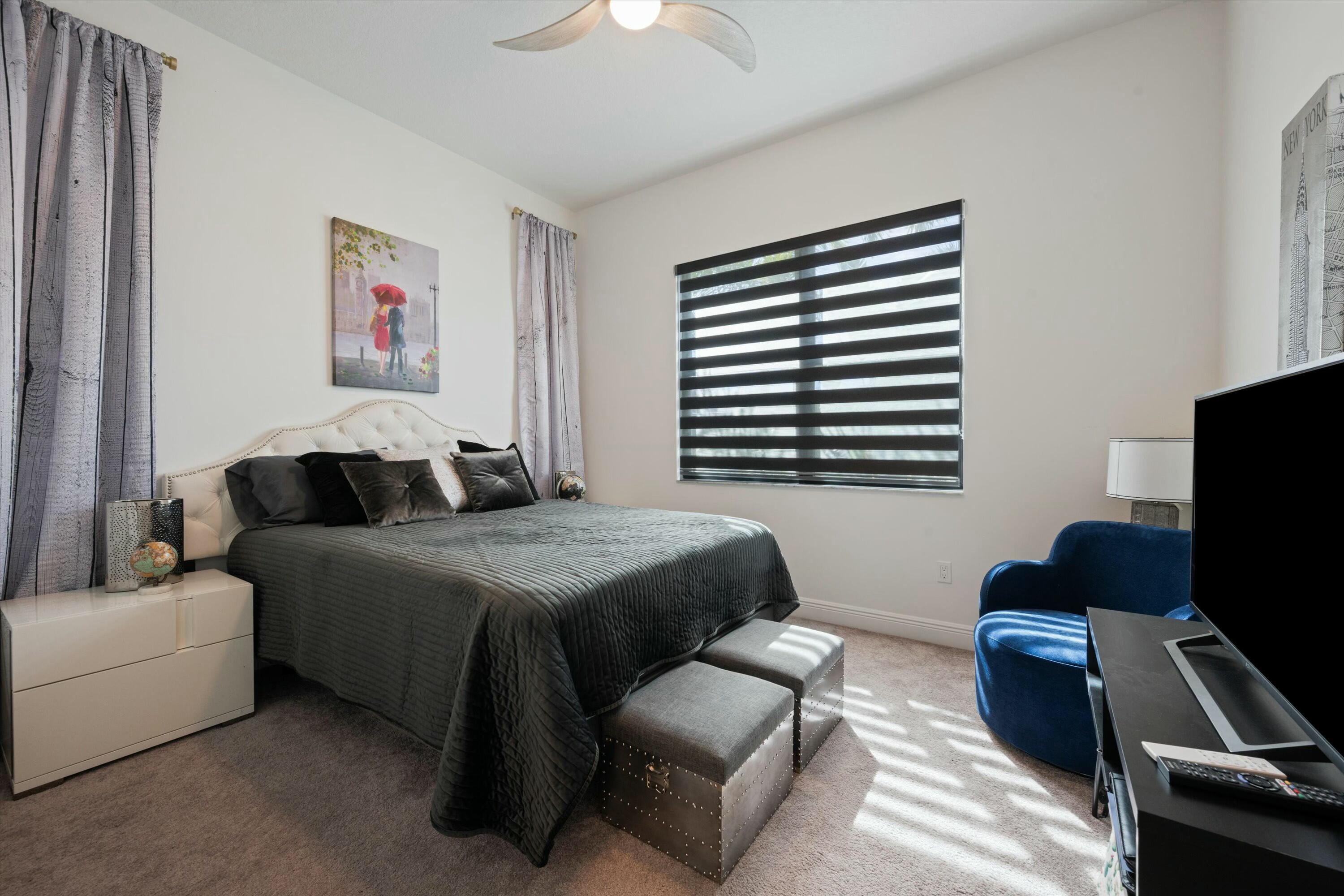 5670 Saint Armands Way