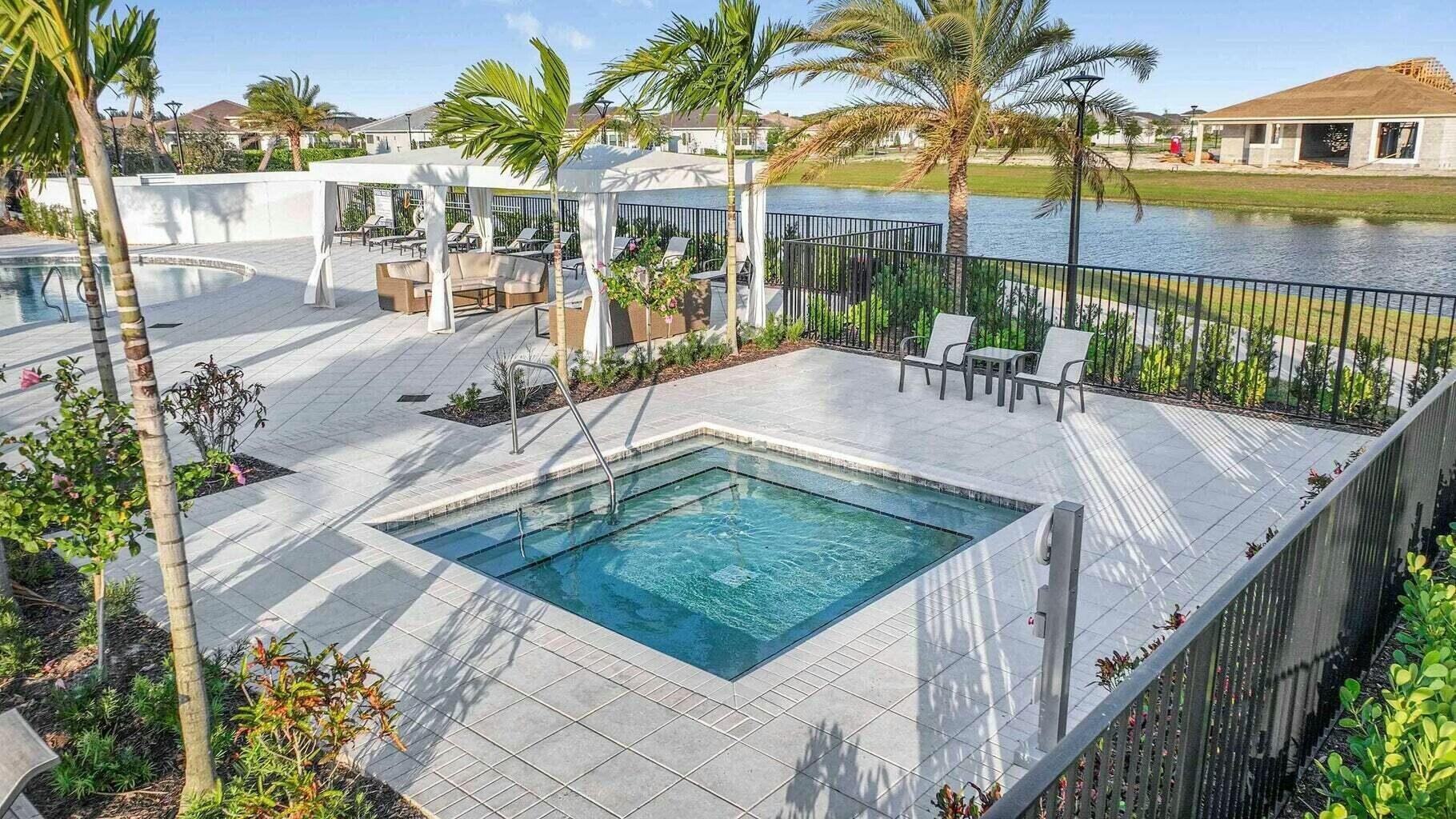 5570 Anna Maria Lane