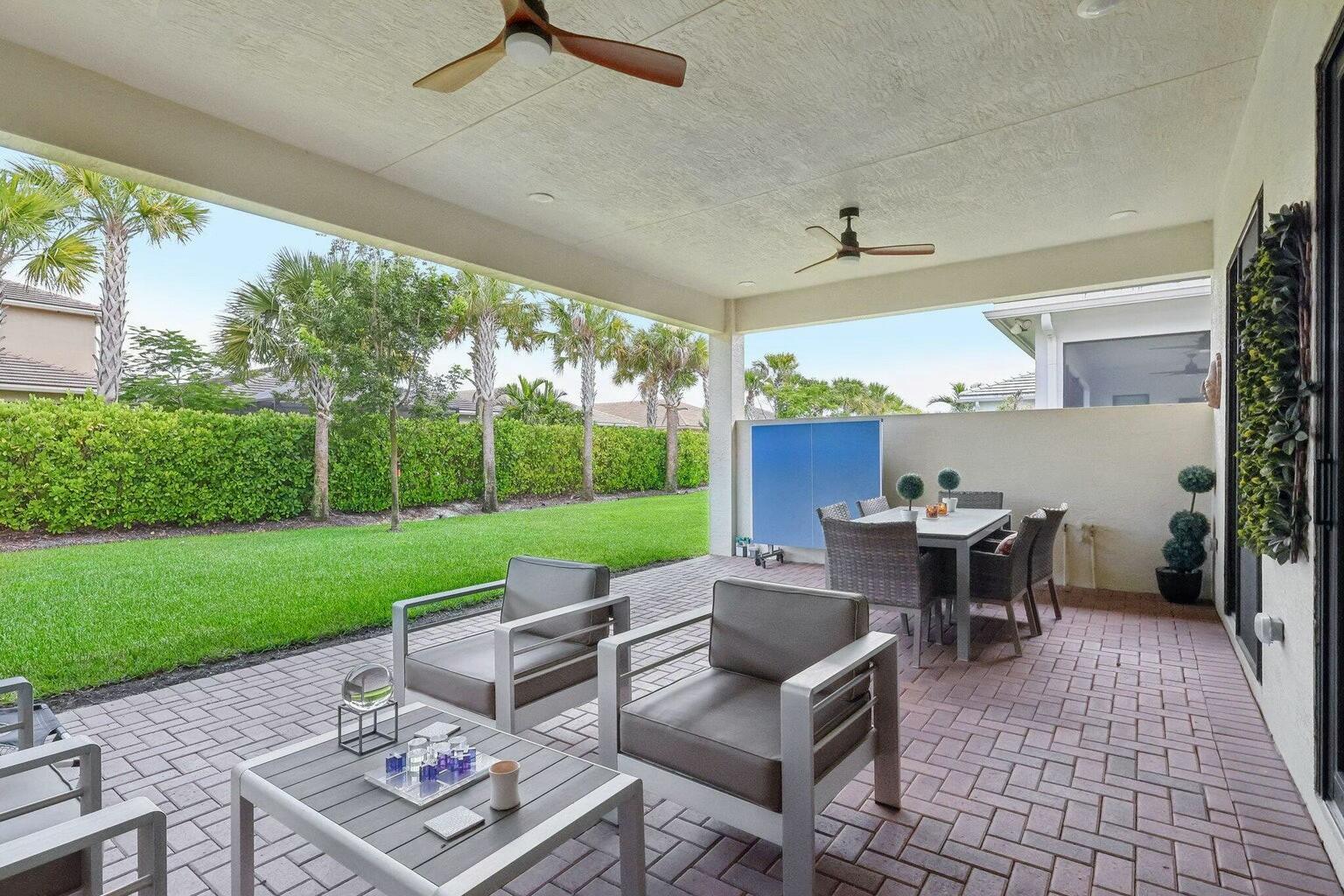 5570 Anna Maria Lane