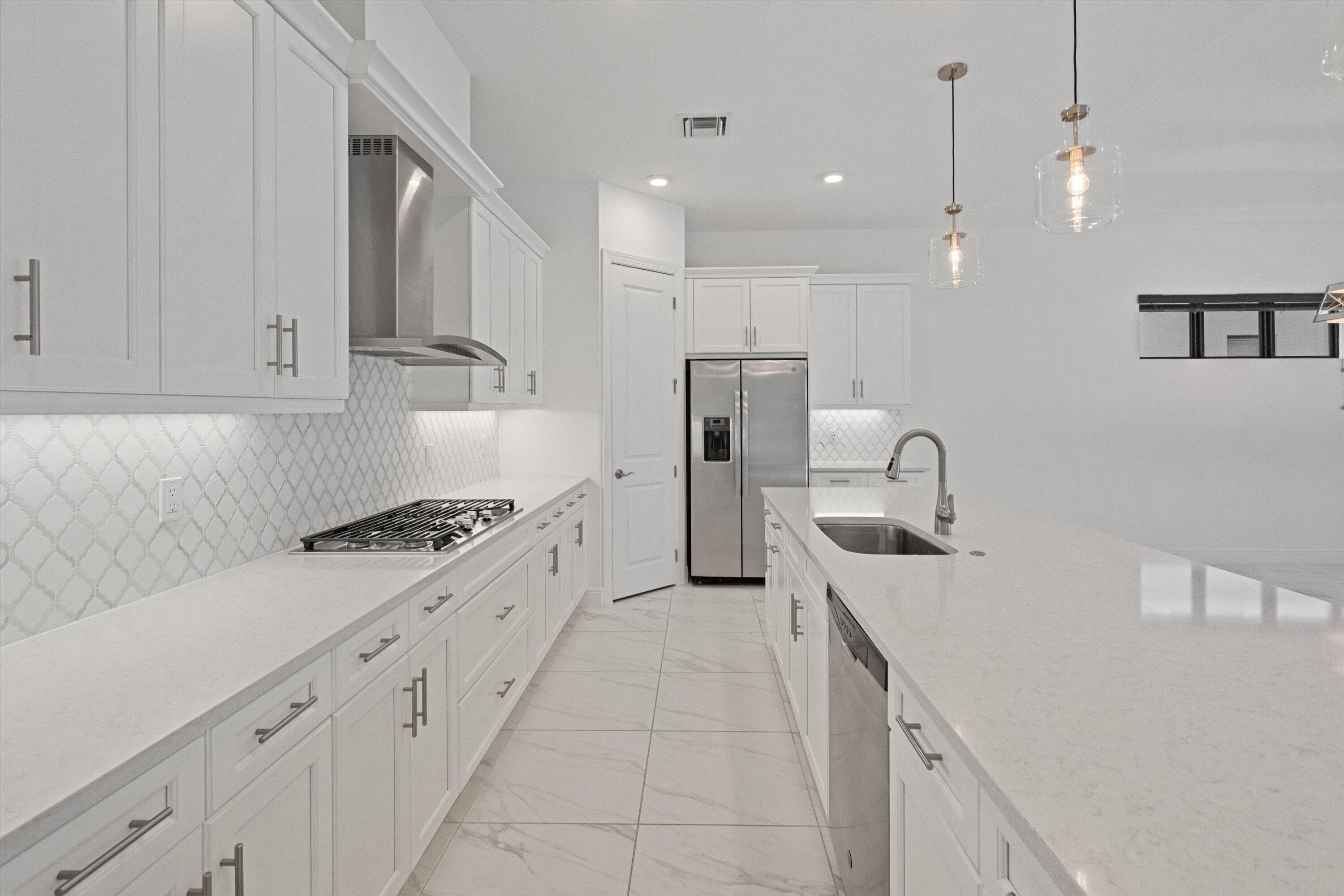 5676 Saint Armands Way