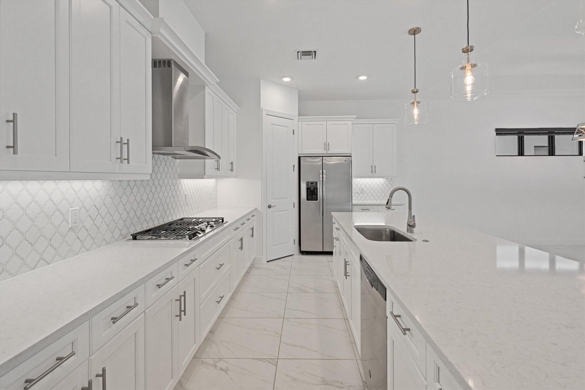 5676 Saint Armands Way