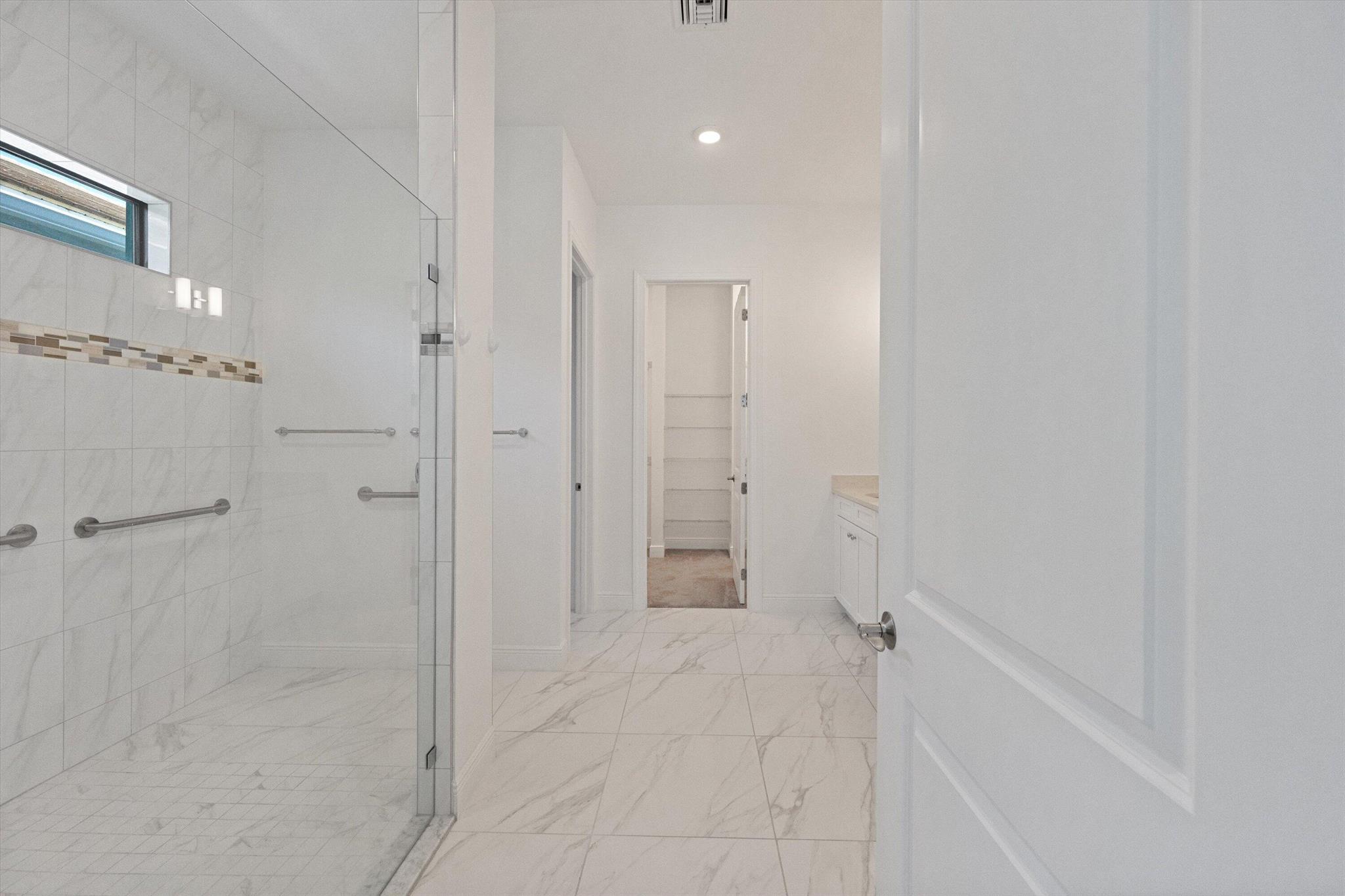 5676 Saint Armands Way