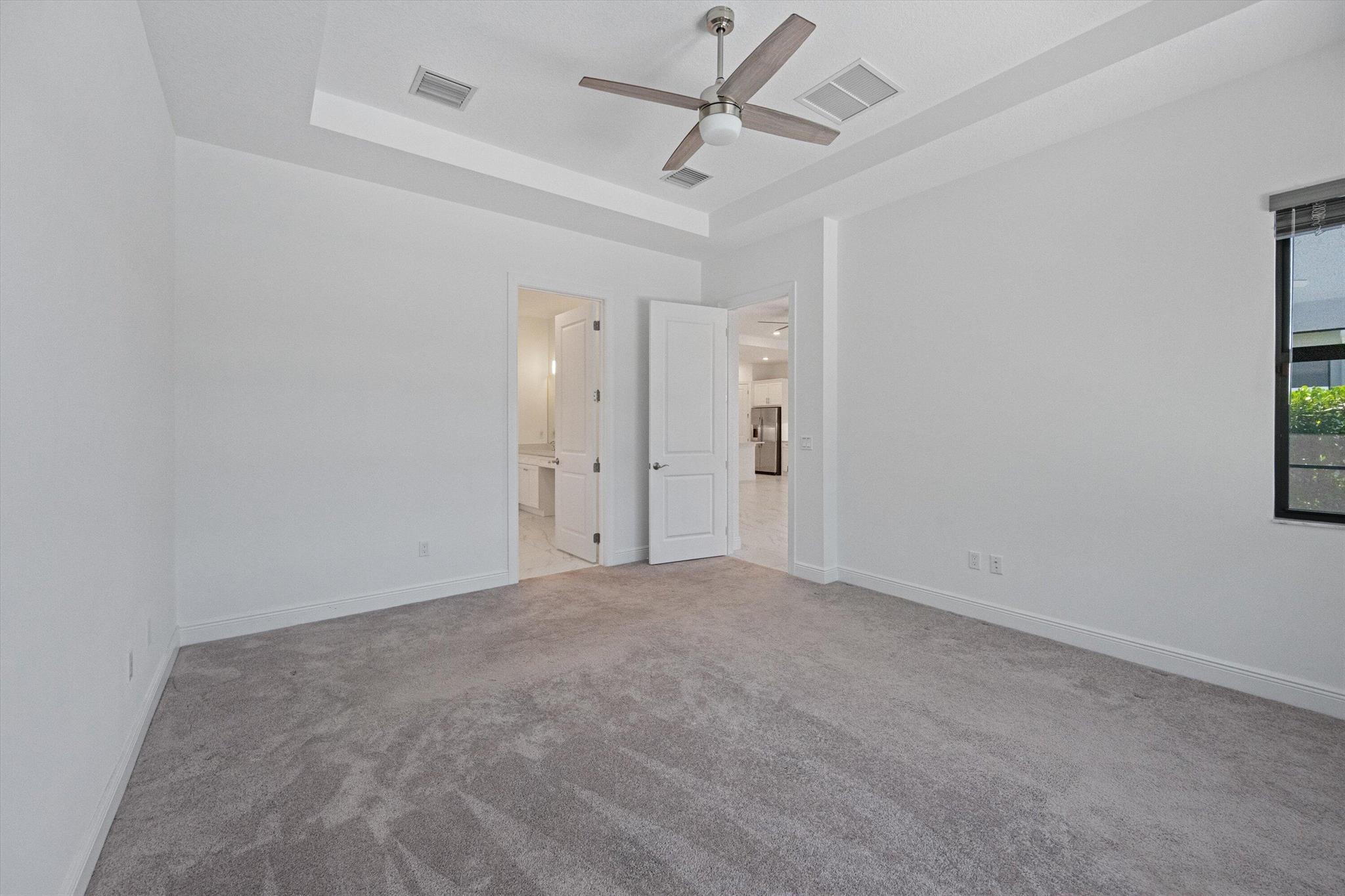 5676 Saint Armands Way