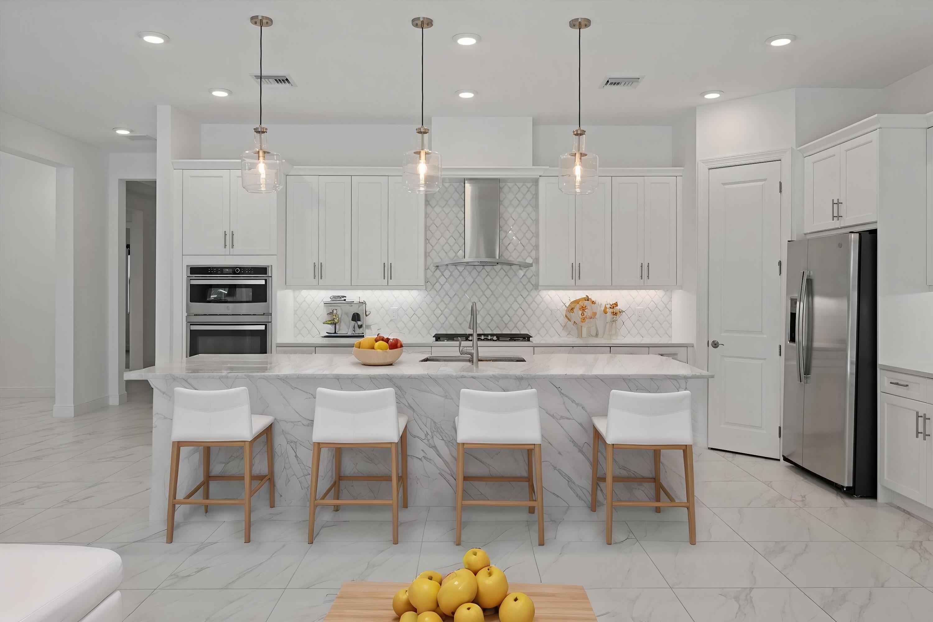 5676 Saint Armands Way