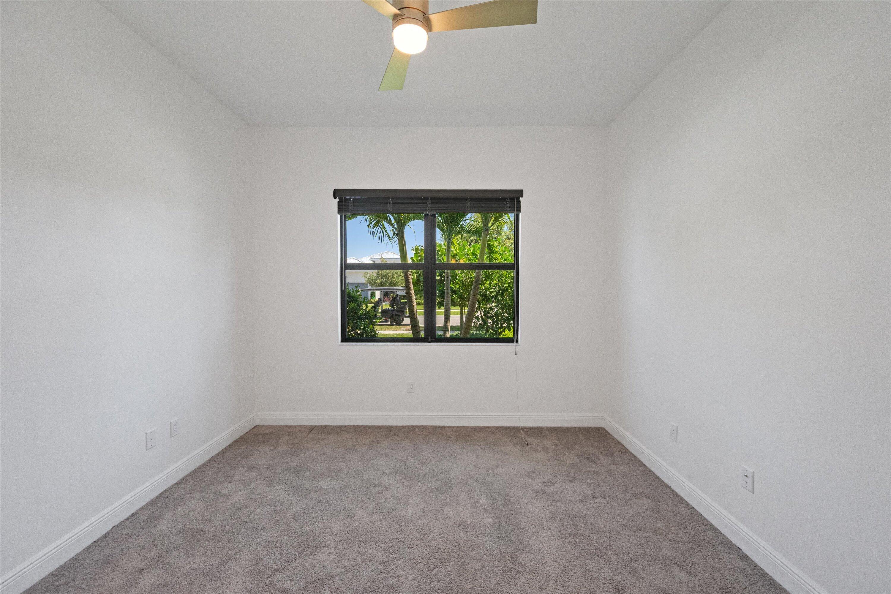 5676 Saint Armands Way