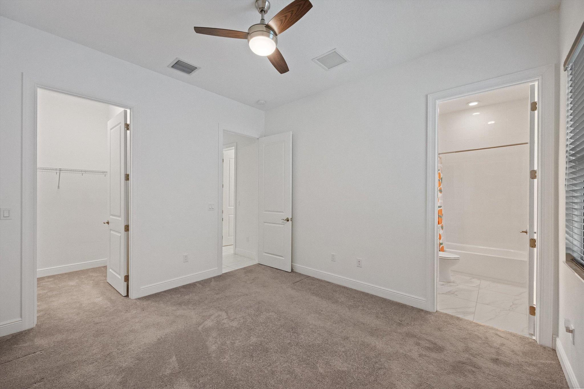 5676 Saint Armands Way