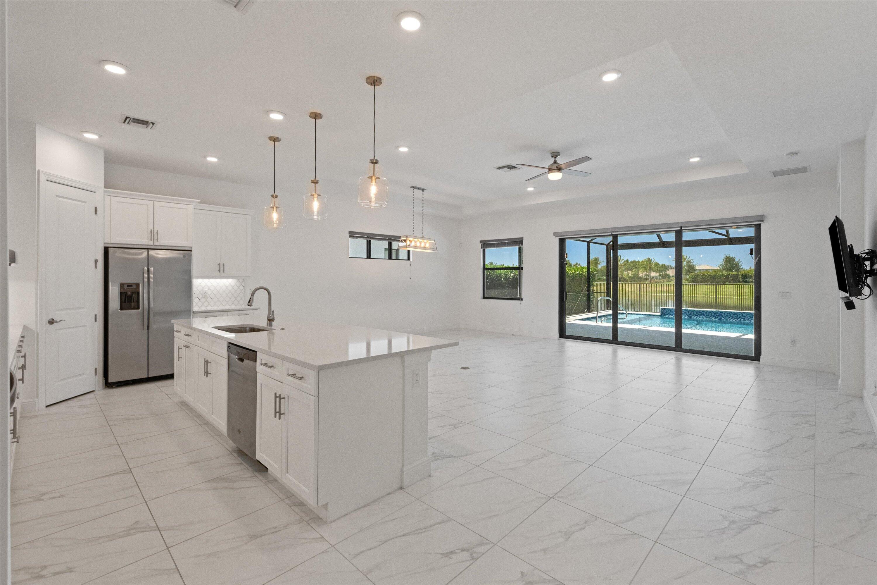 5676 Saint Armands Way