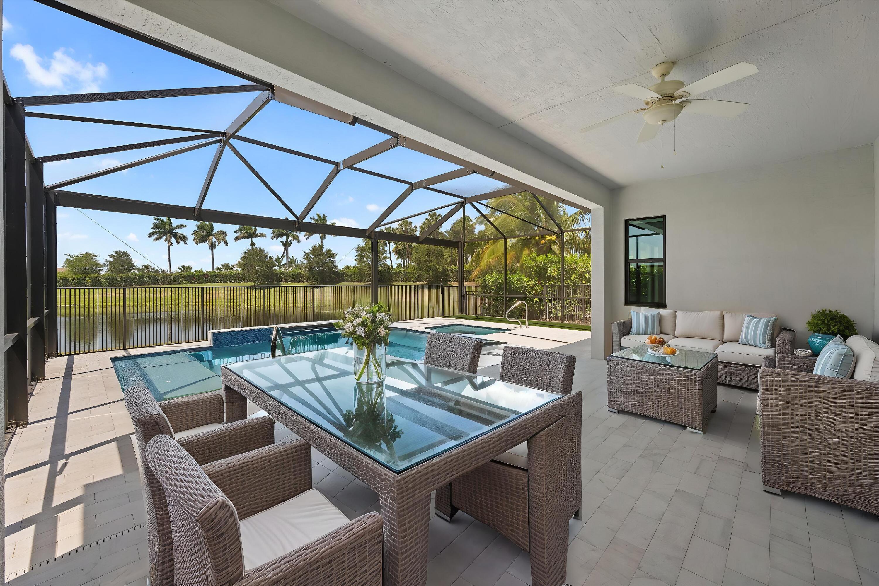 5676 Saint Armands Way