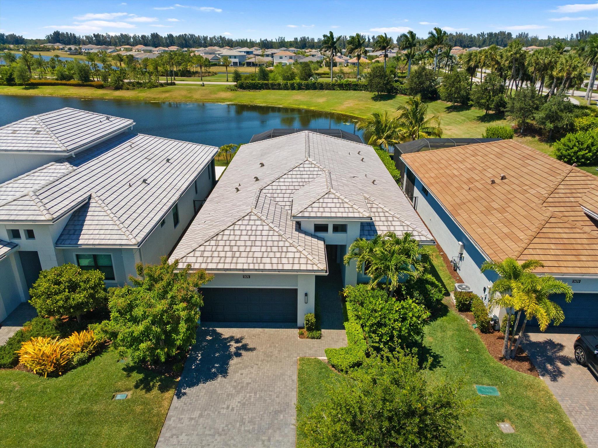 5676 Saint Armands Way